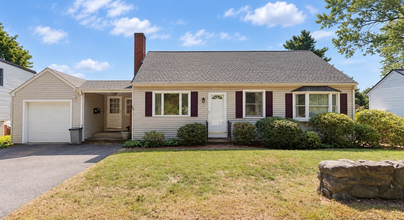 Single Family Residence at 114 Conant St, Beverly MA 01915, photo 3 of 37