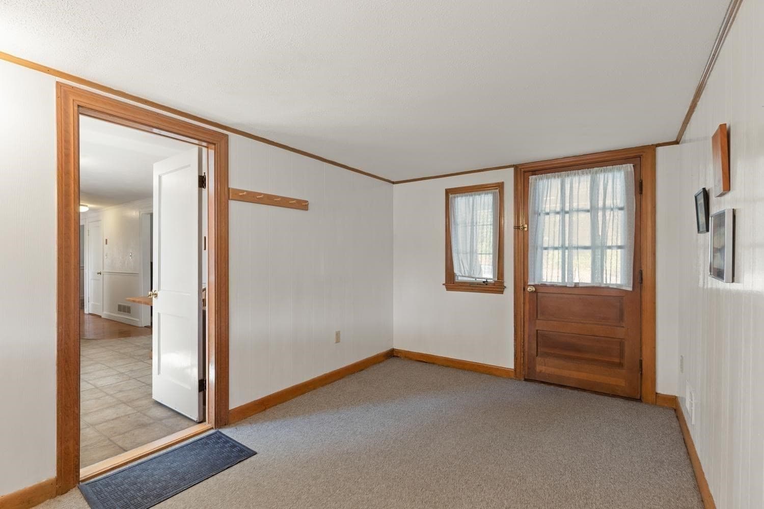 Single Family Residence at 114 Conant St, Beverly MA 01915, photo 14 of 37