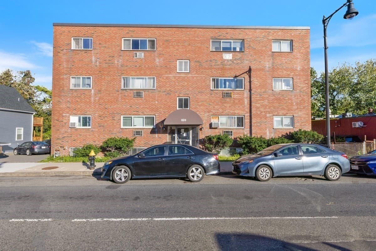 Condominium at 624 Hyde Park Ave # D3, Boston MA 02131, photo 21 of 22