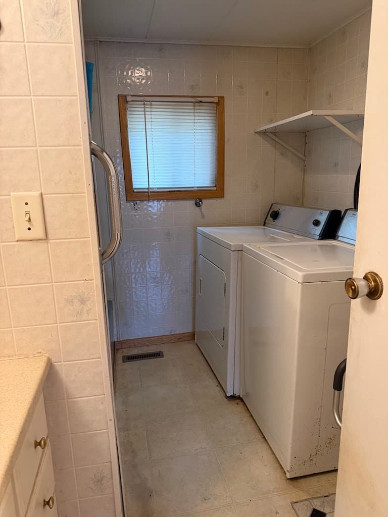 Mobile Home at 45 Puffin Drive, Chicopee MA 01020, photo 27 of 33