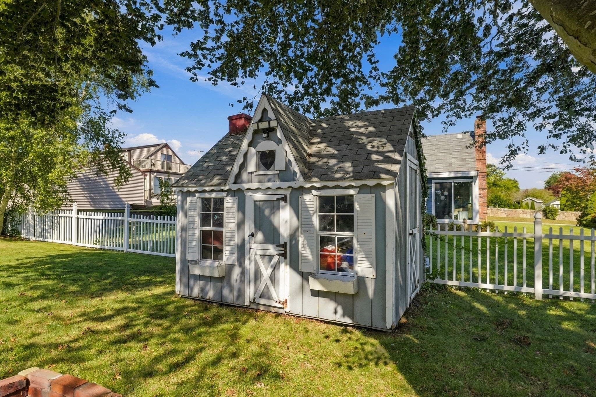 Single Family Residence at 31 Hudson St, New Bedford MA 02744, photo 30 of 38