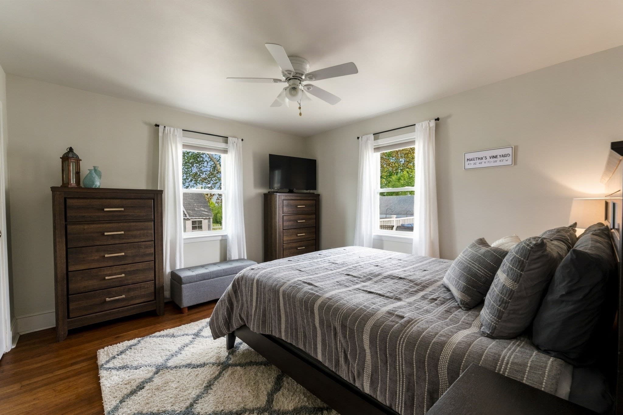 Single Family Residence at 31 Hudson St, New Bedford MA 02744, photo 18 of 38