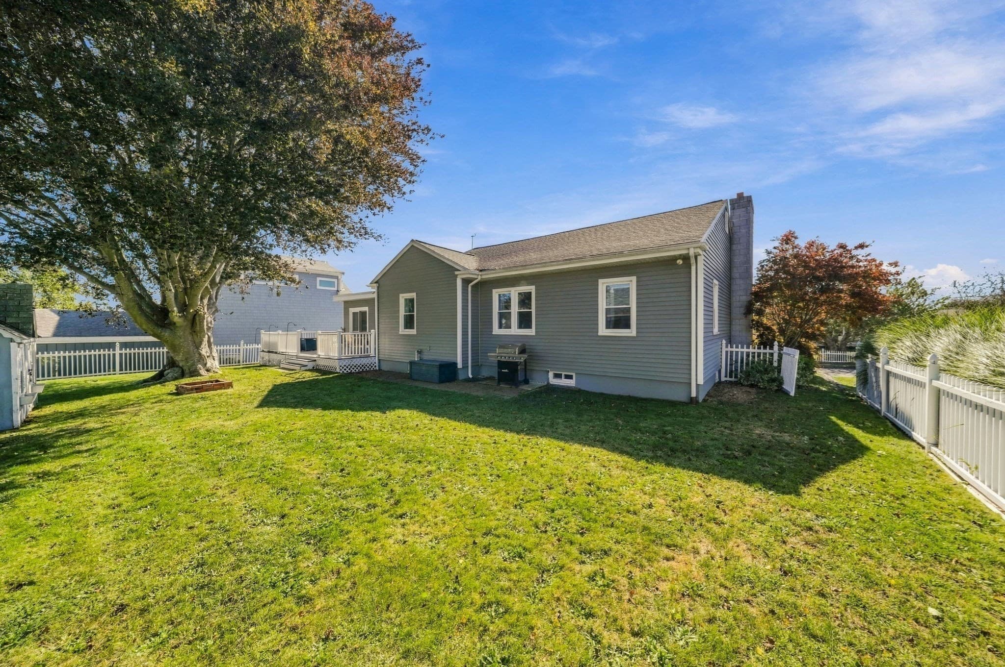 Single Family Residence at 31 Hudson St, New Bedford MA 02744, photo 29 of 38