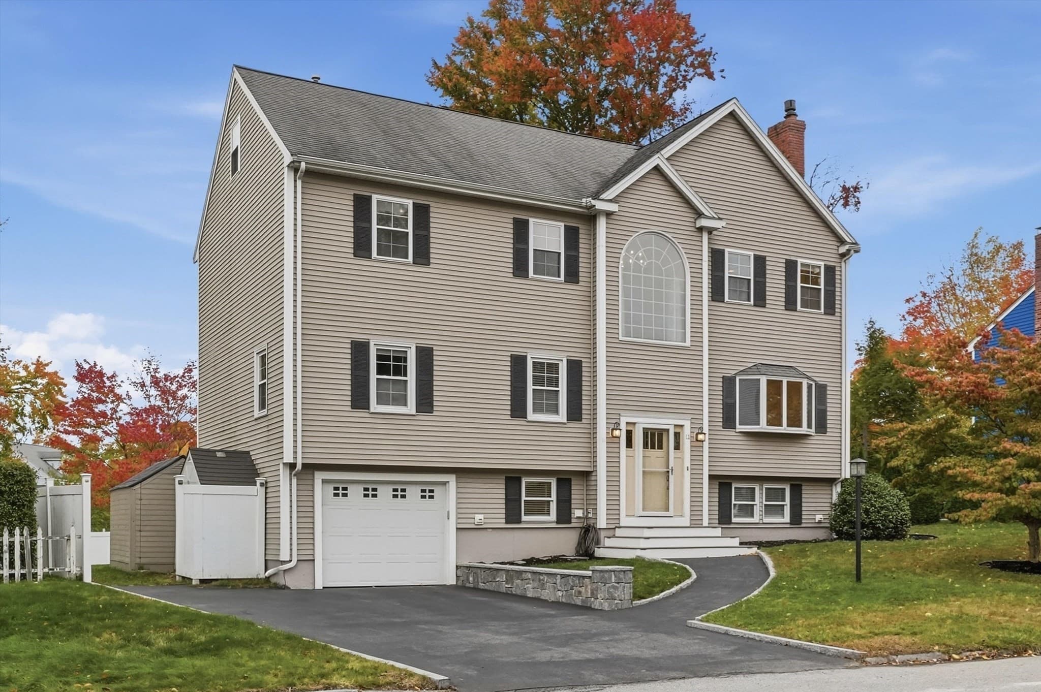 Single Family Residence at 11 Yellow Brick Road, Haverhill MA 01835, photo 2 of 33