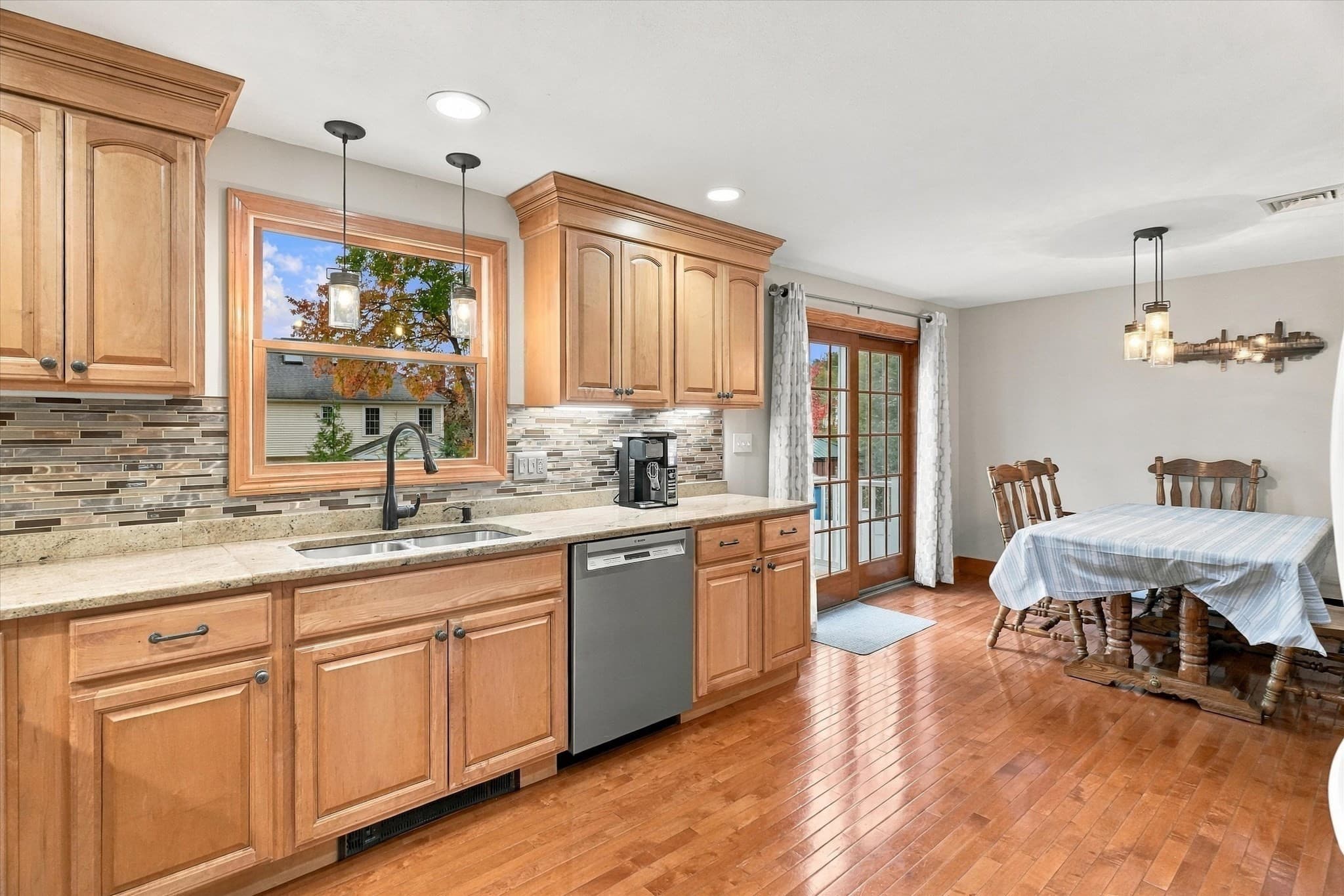 Single Family Residence at 11 Yellow Brick Road, Haverhill MA 01835, photo 6 of 33
