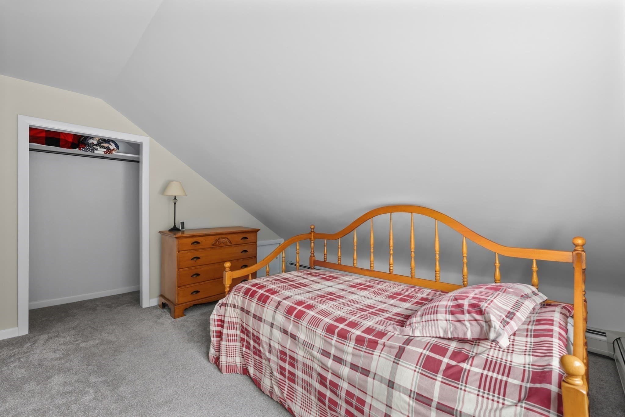Single Family Residence at 6 Dixfield Rd, Worcester MA 01606, photo 18 of 25