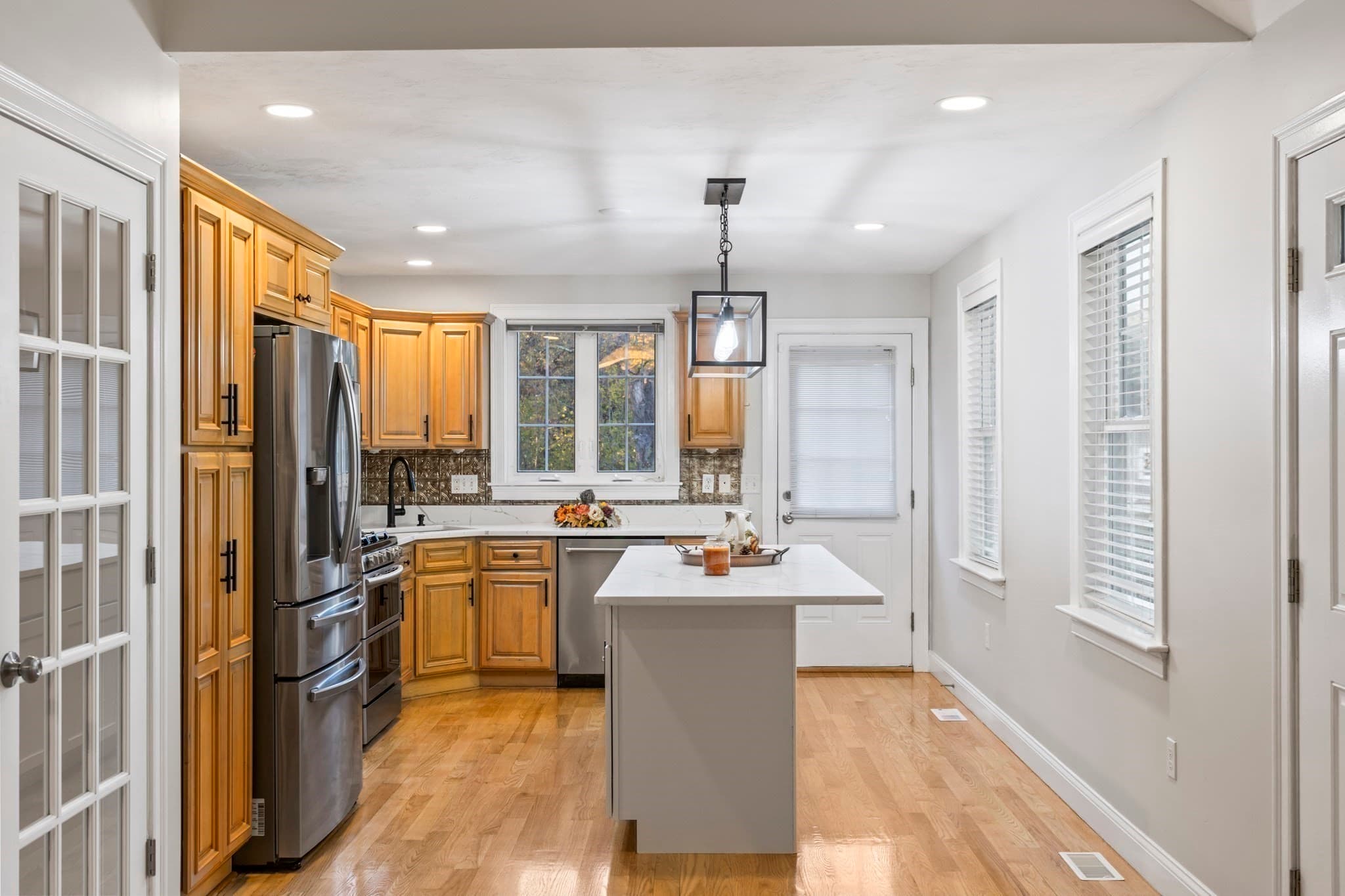 Single Family Residence at 486 South St, Holbrook MA 02343, photo 12 of 38