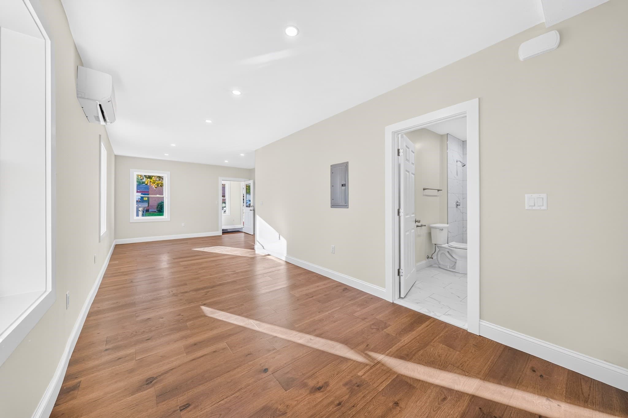 Single Family Residence at 44 Bowdoin Street, Winthrop MA 02152, photo 6 of 41
