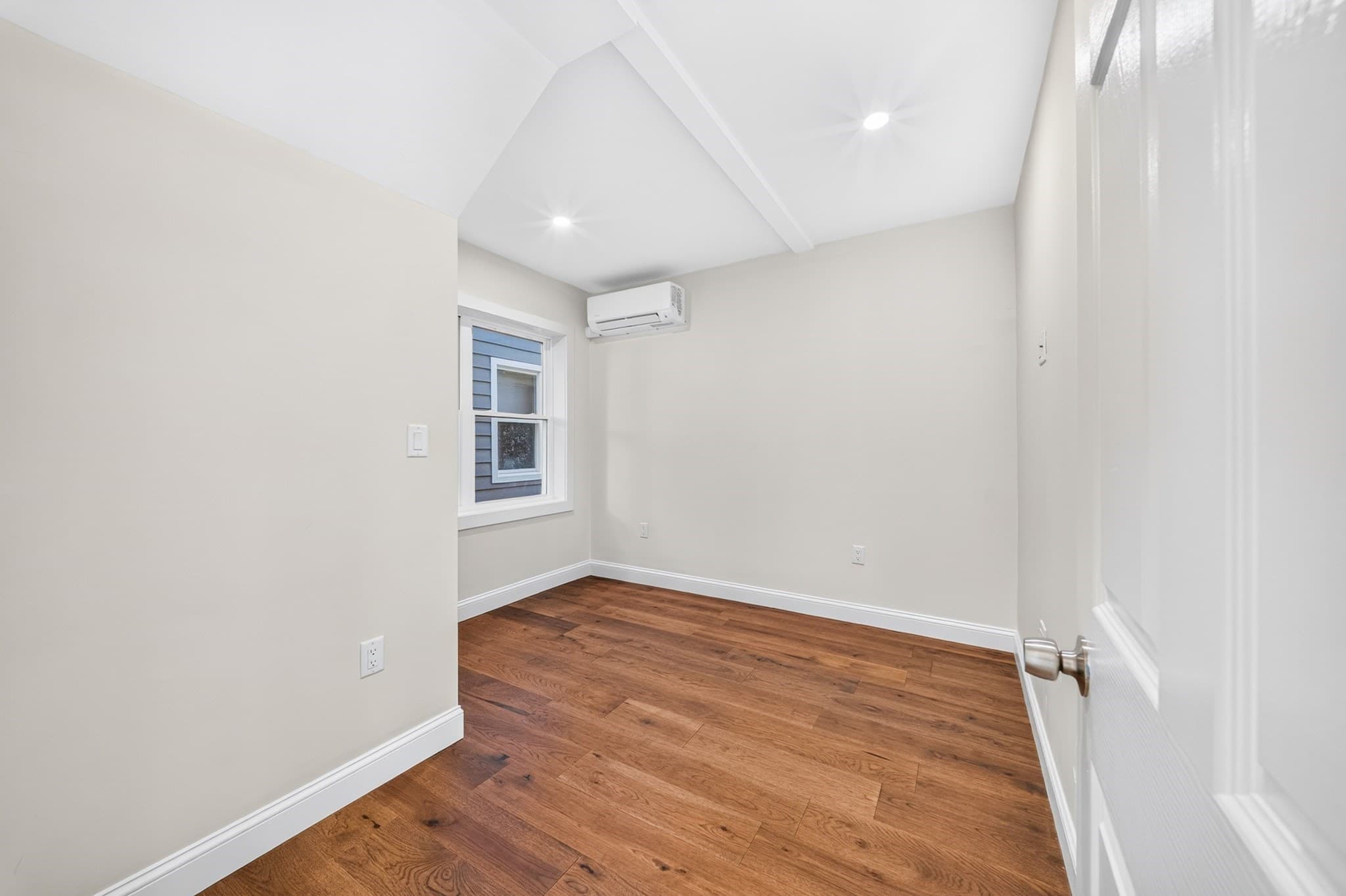 Single Family Residence at 44 Bowdoin Street, Winthrop MA 02152, photo 12 of 41