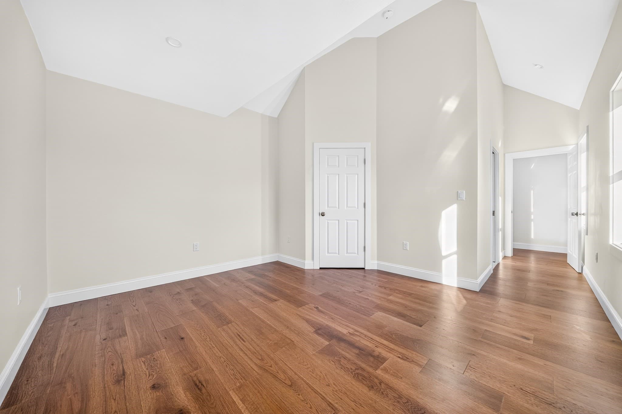 Single Family Residence at 44 Bowdoin Street, Winthrop MA 02152, photo 20 of 41