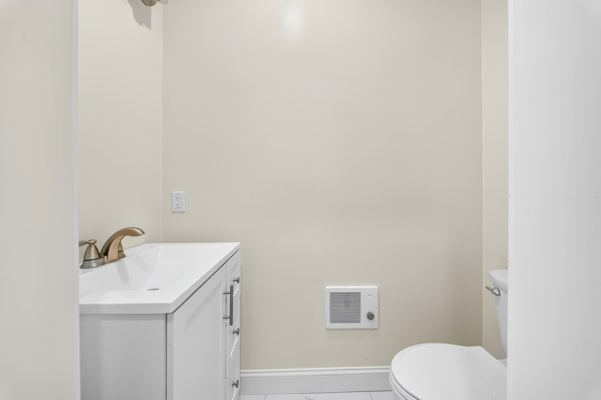 Single Family Residence at 44 Bowdoin Street, Winthrop MA 02152, photo 30 of 41