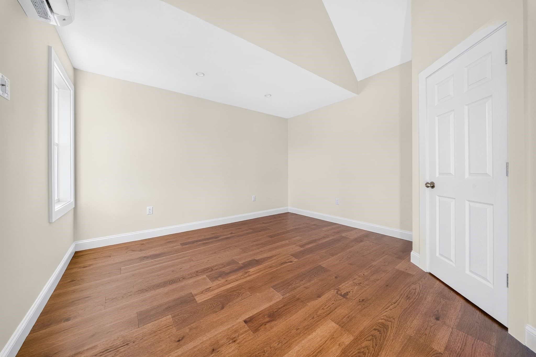 Single Family Residence at 44 Bowdoin Street, Winthrop MA 02152, photo 19 of 41