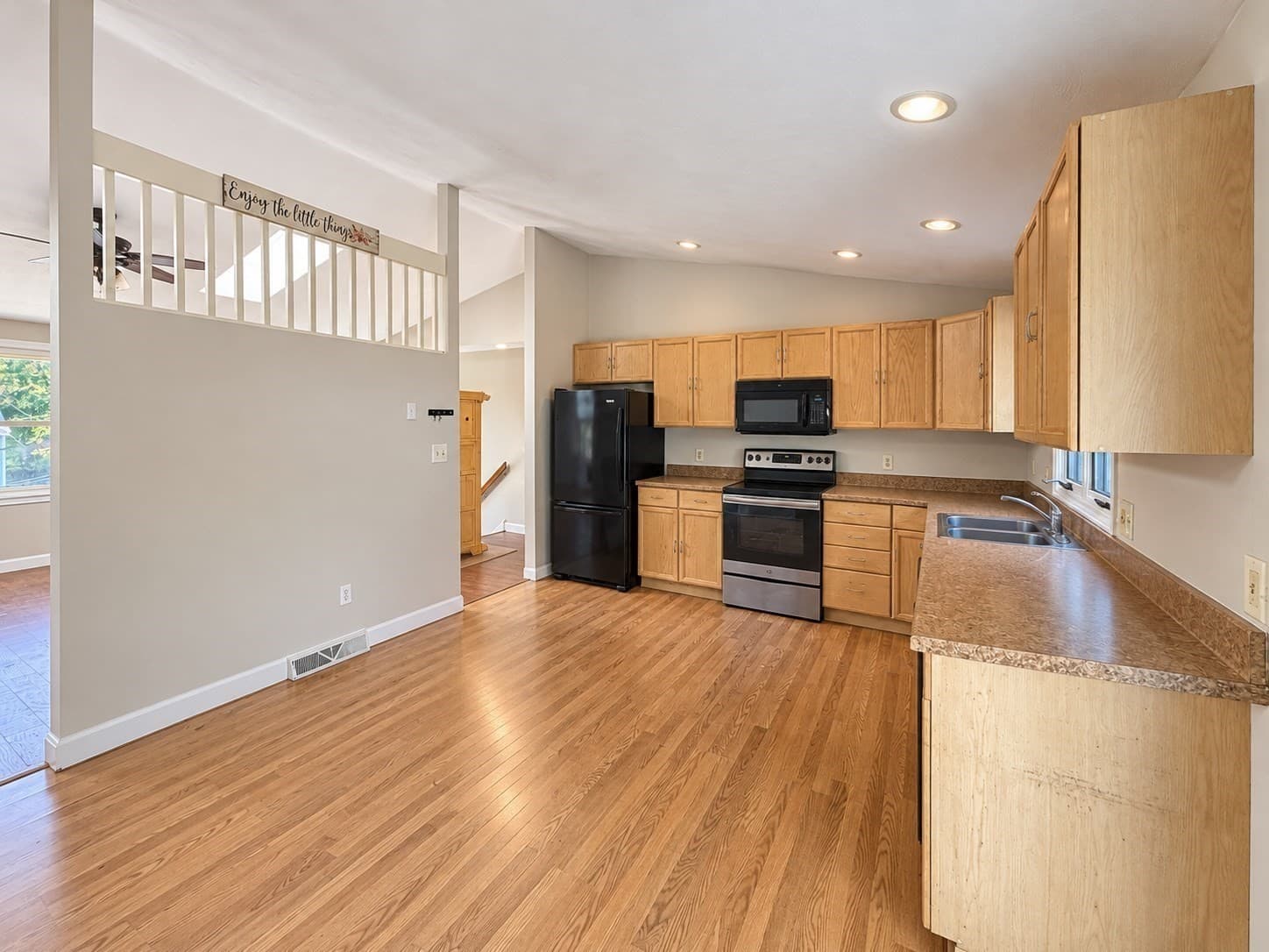 Single Family Residence at 12-1/2 Preston Rd, Salem MA 01970, photo 4 of 13
