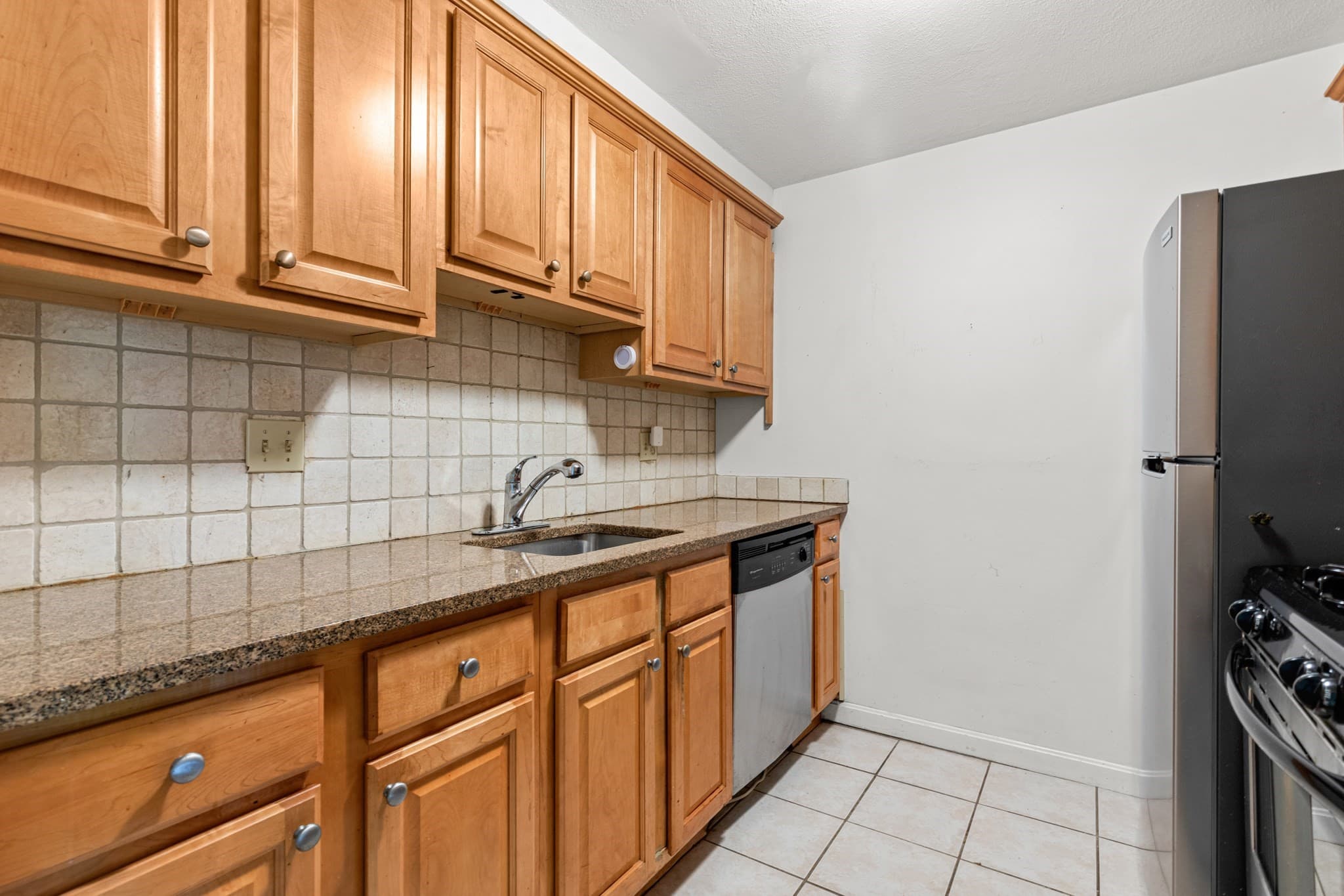 Condominium at 56 Townsend St # B9, Abington MA 02351, photo 6 of 16