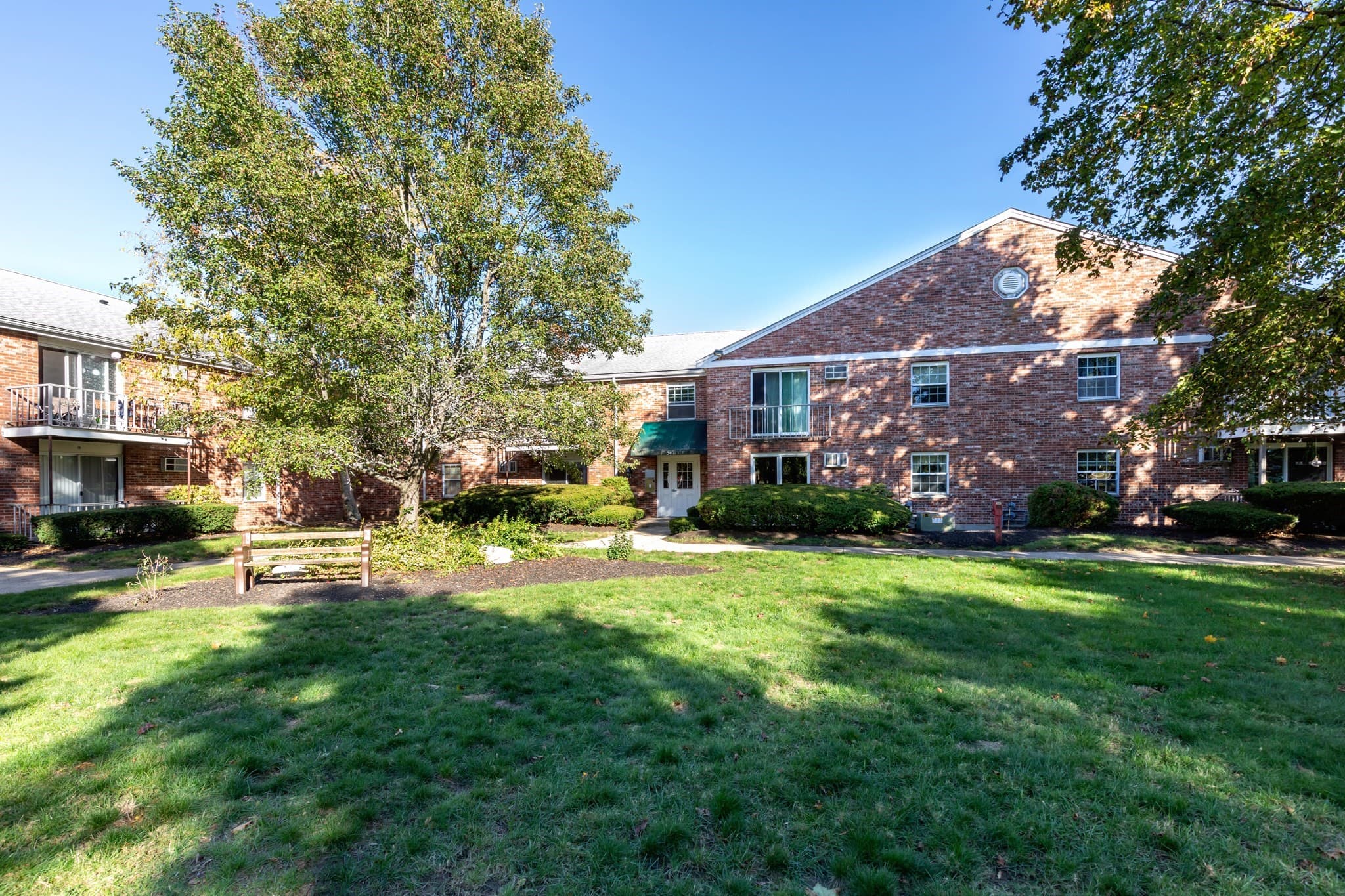 56 Townsend St # B9, Abington MA 02351