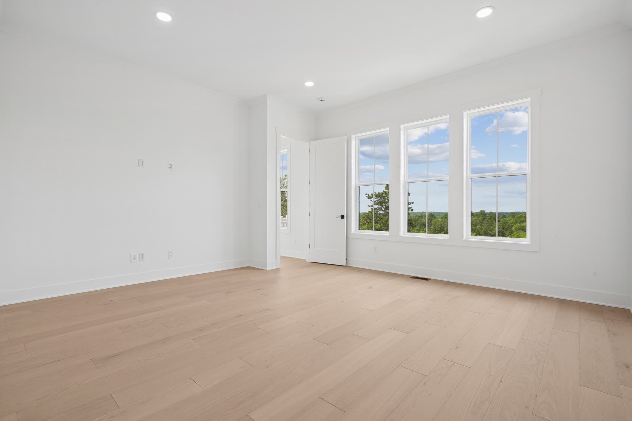 Condominium at 3 Broadleaf # 0001, Plymouth MA 02360, photo 4 of 10