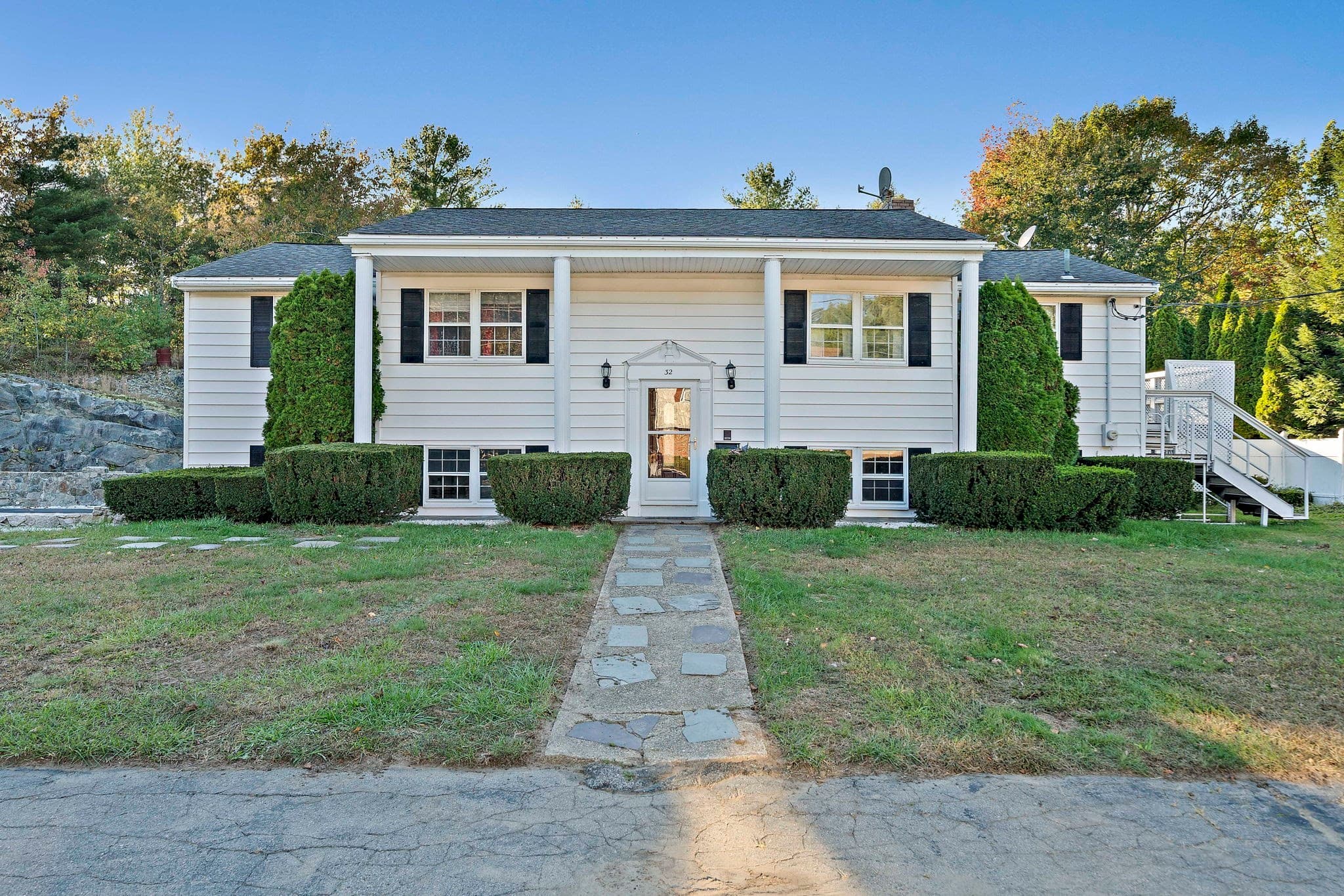 Single Family Residence at 32 Tamburlane Ridge, Weymouth MA 02190, photo 2 of 42
