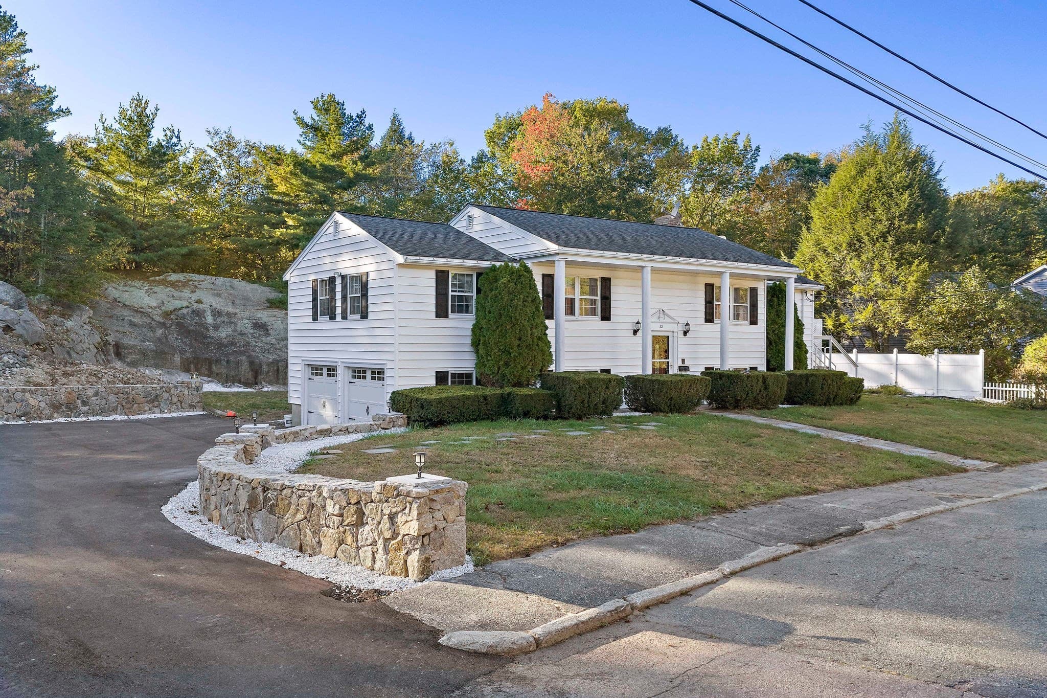 Single Family Residence at 32 Tamburlane Ridge, Weymouth MA 02190, photo 6 of 42
