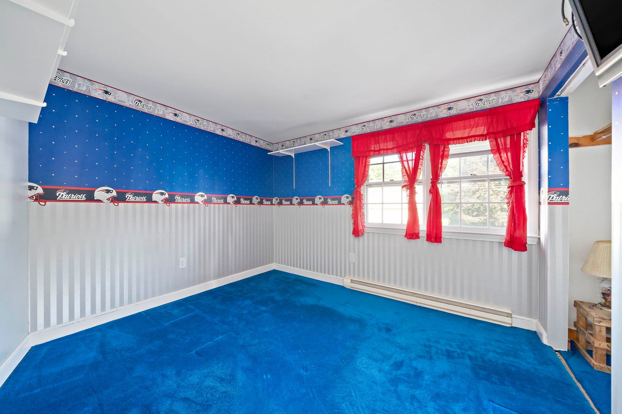 Single Family Residence at 32 Tamburlane Ridge, Weymouth MA 02190, photo 17 of 42