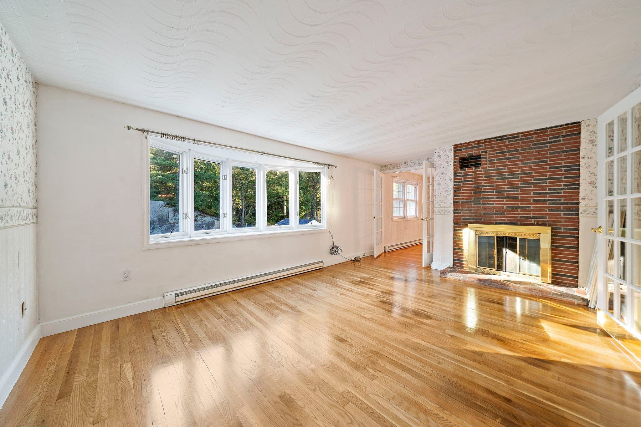 Single Family Residence at 32 Tamburlane Ridge, Weymouth MA 02190, photo 16 of 42