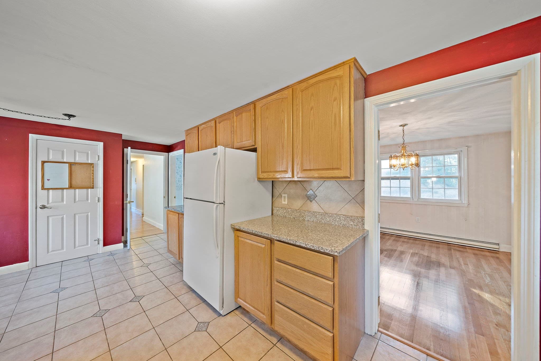 Single Family Residence at 32 Tamburlane Ridge, Weymouth MA 02190, photo 12 of 42