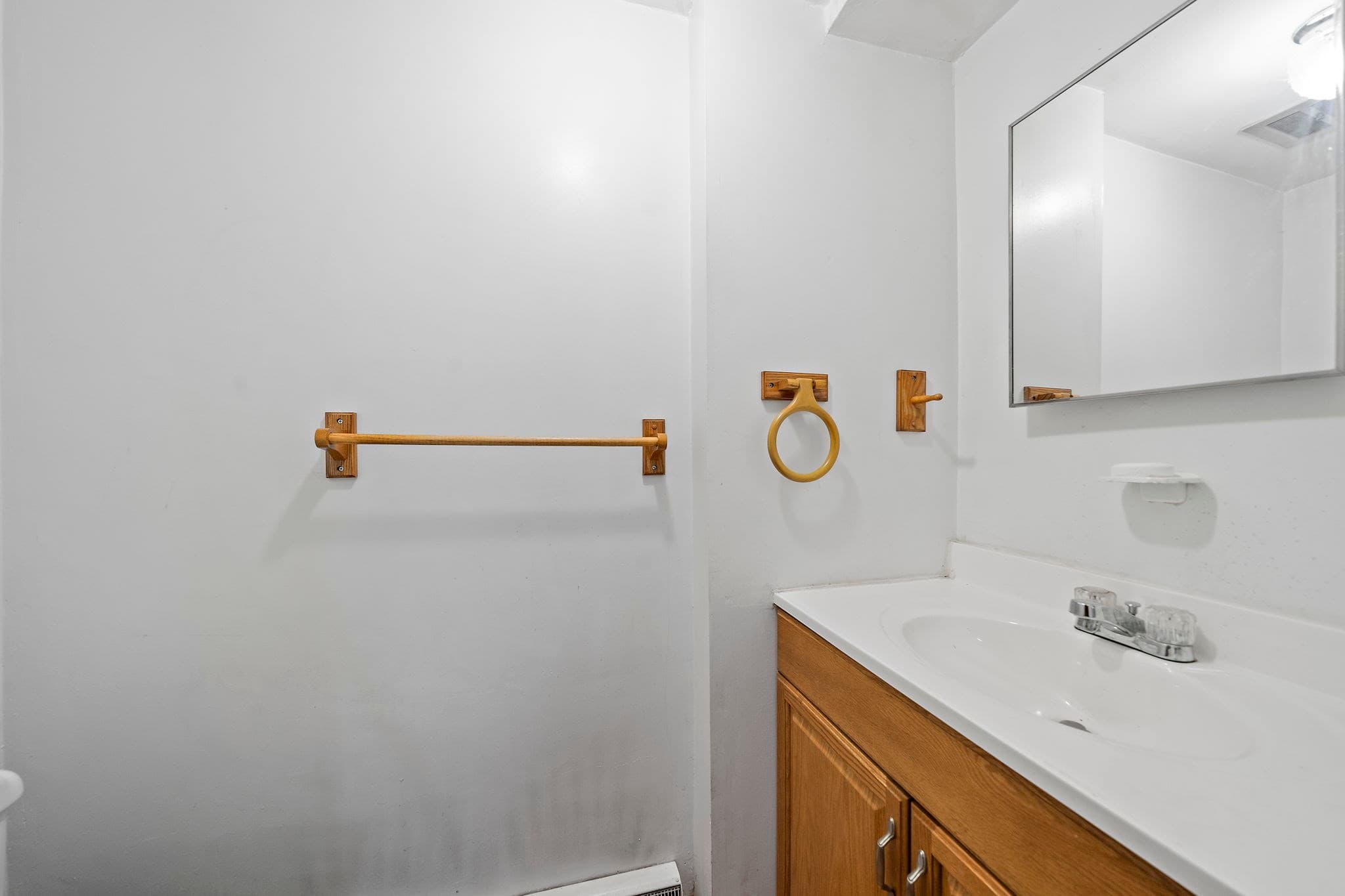 Single Family Residence at 32 Tamburlane Ridge, Weymouth MA 02190, photo 31 of 42