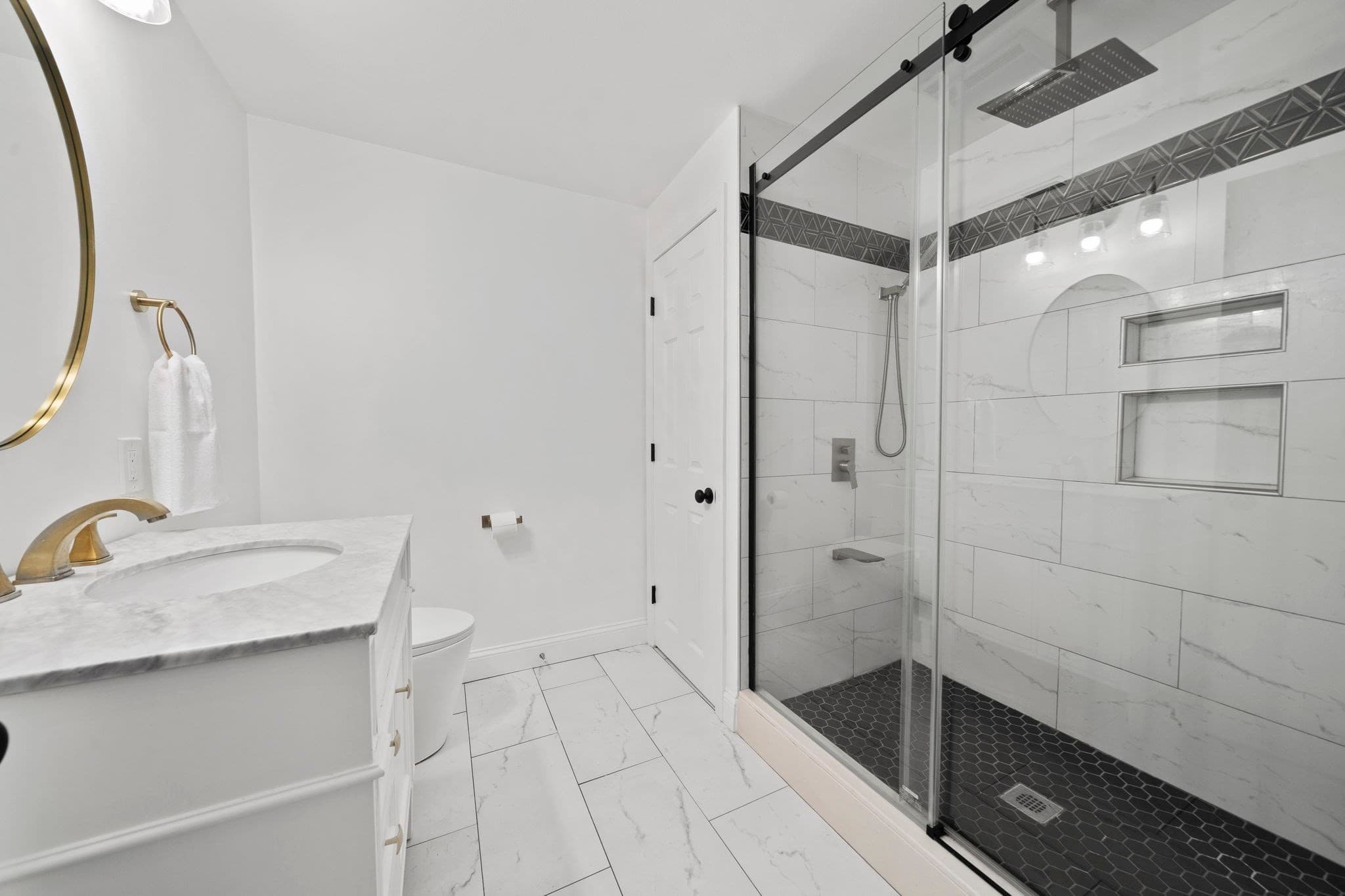 Single Family Residence at 33 Skyhawk Cir, Weymouth MA 02190, photo 25 of 29