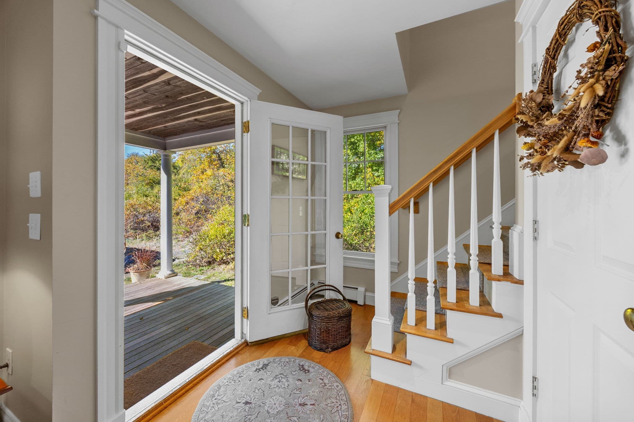 Single Family Residence at 10 Perry Rd, Truro MA 02666, photo 5 of 34