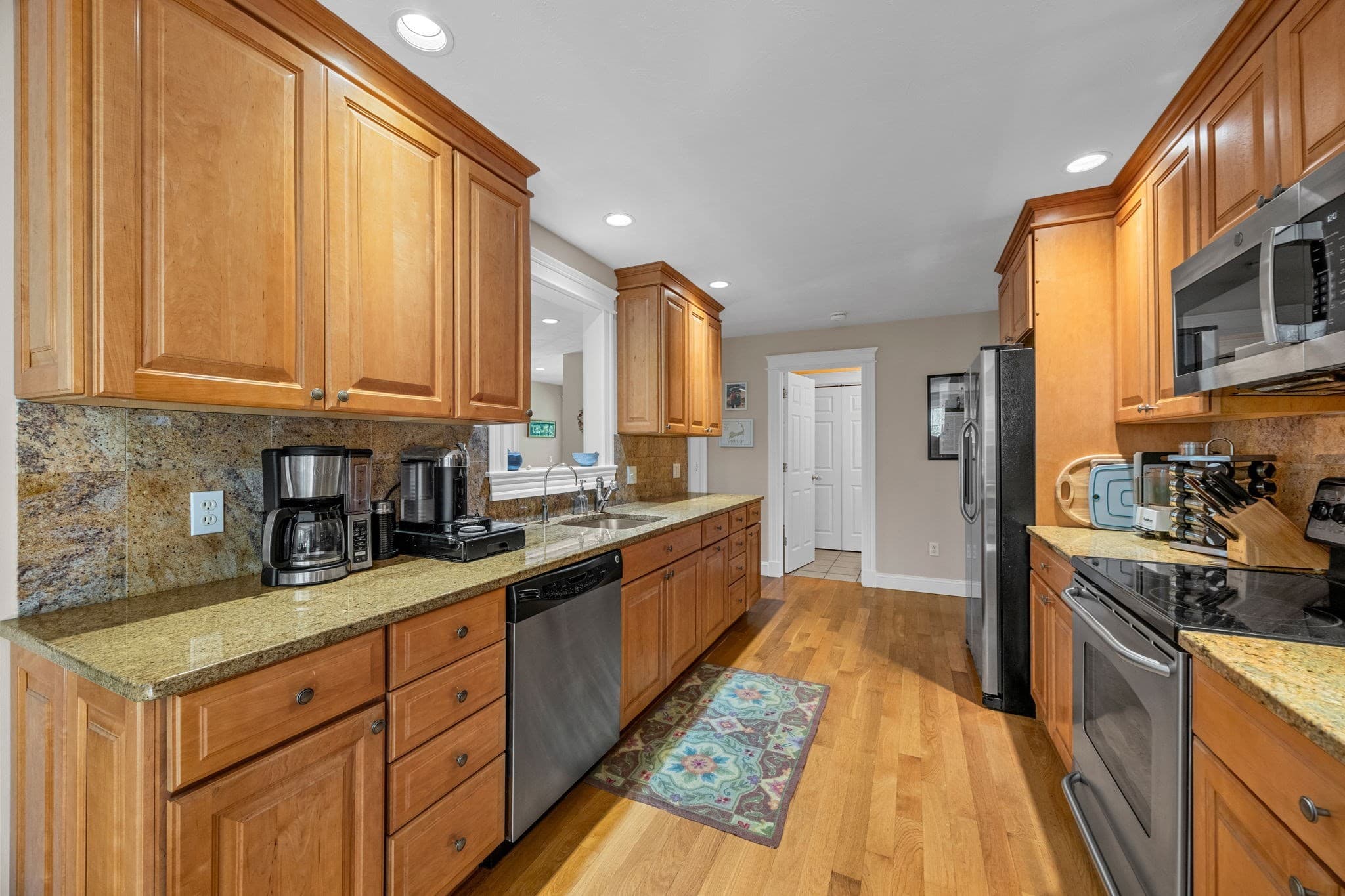Single Family Residence at 10 Perry Rd, Truro MA 02666, photo 9 of 34