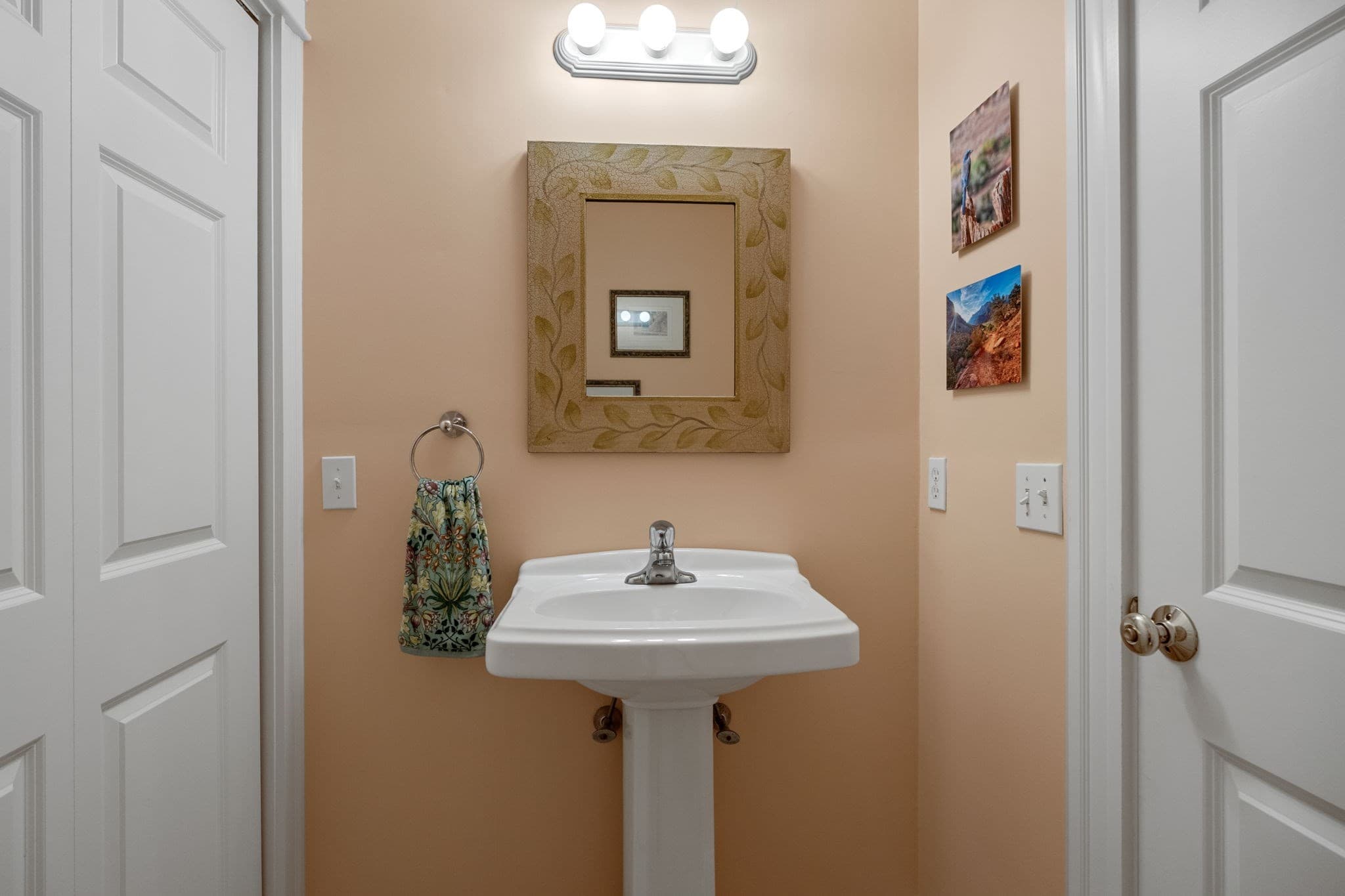 Single Family Residence at 10 Perry Rd, Truro MA 02666, photo 11 of 34