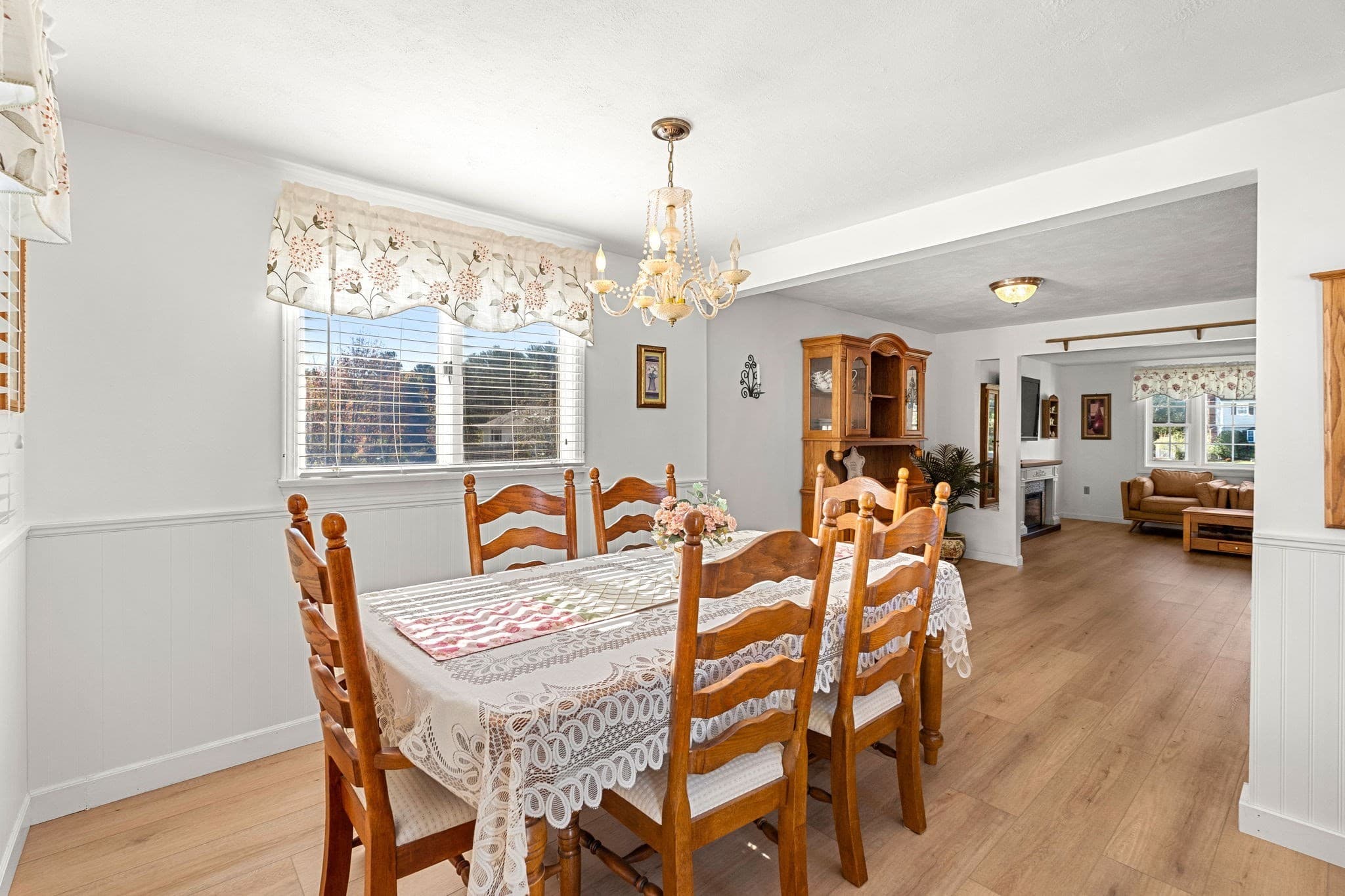 Single Family Residence at 281 Beech St, Tewksbury MA 01876, photo 13 of 32