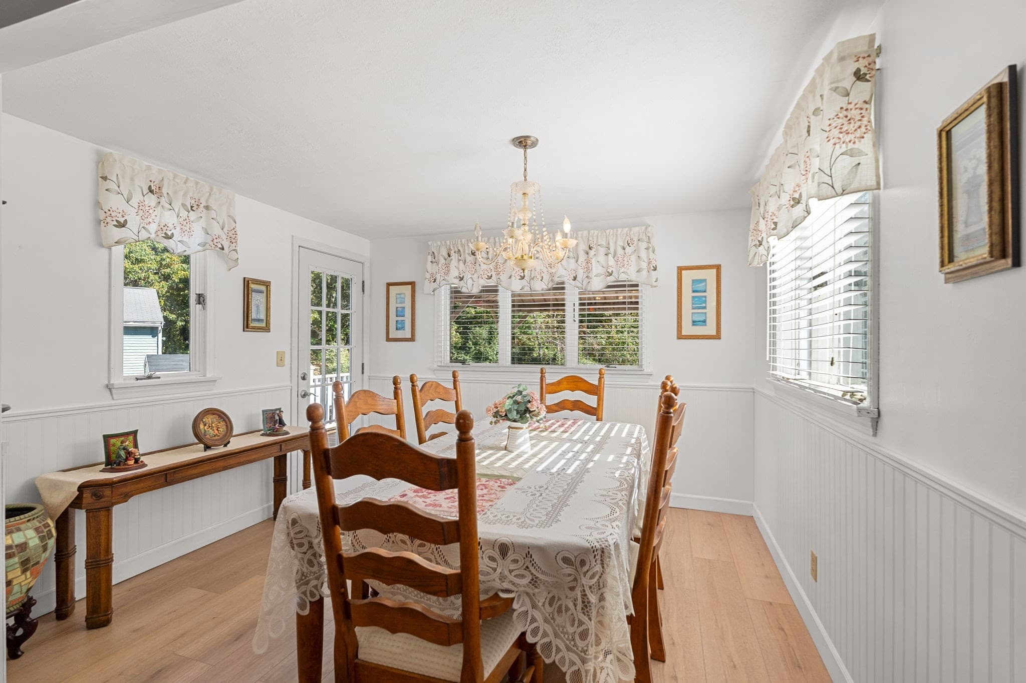 Single Family Residence at 281 Beech St, Tewksbury MA 01876, photo 14 of 32