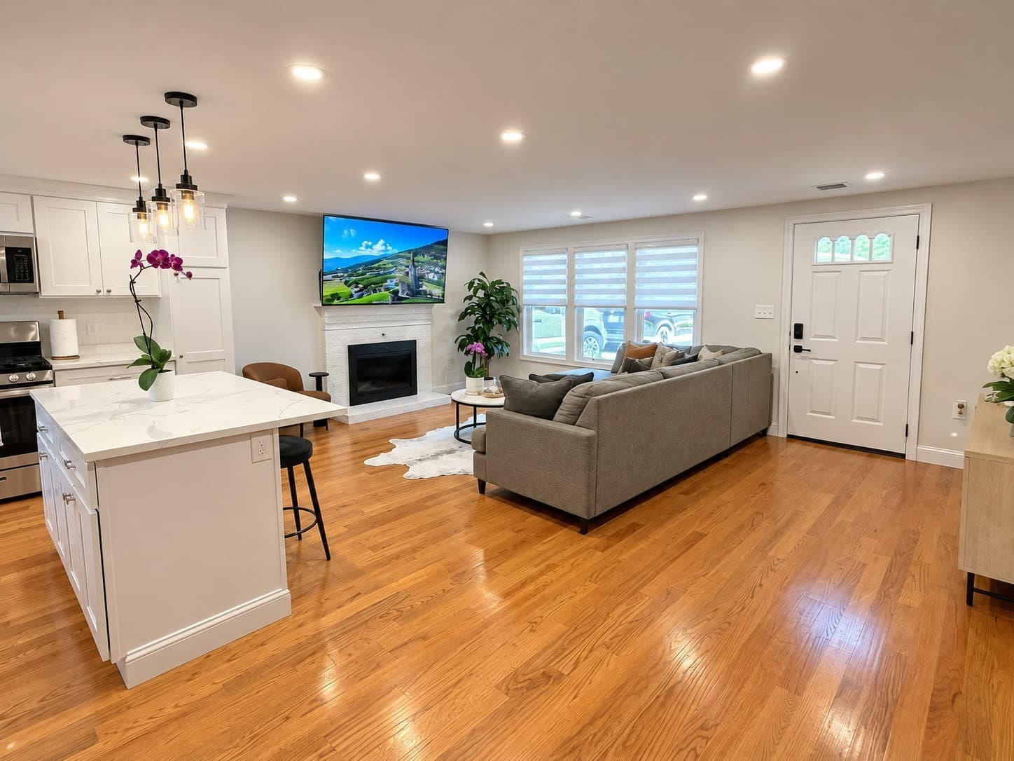 Single Family Residence at 83 Riverbank Rd, Saugus MA 01906, photo 4 of 26
