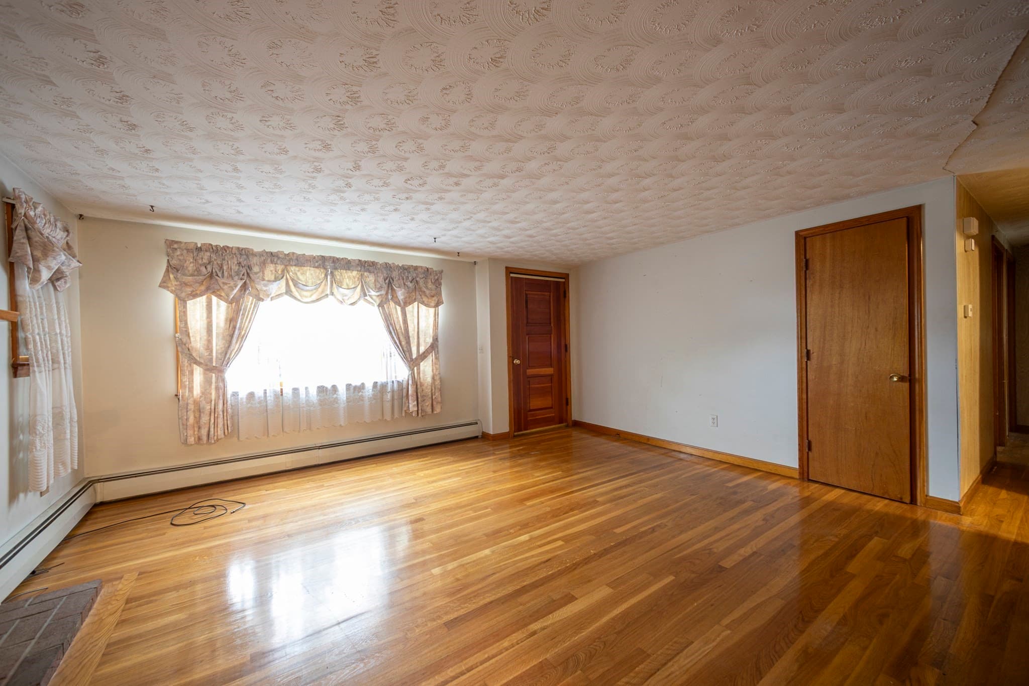 Single Family Residence at 18 Lanen Ave, Groveland MA 01834, photo 13 of 39