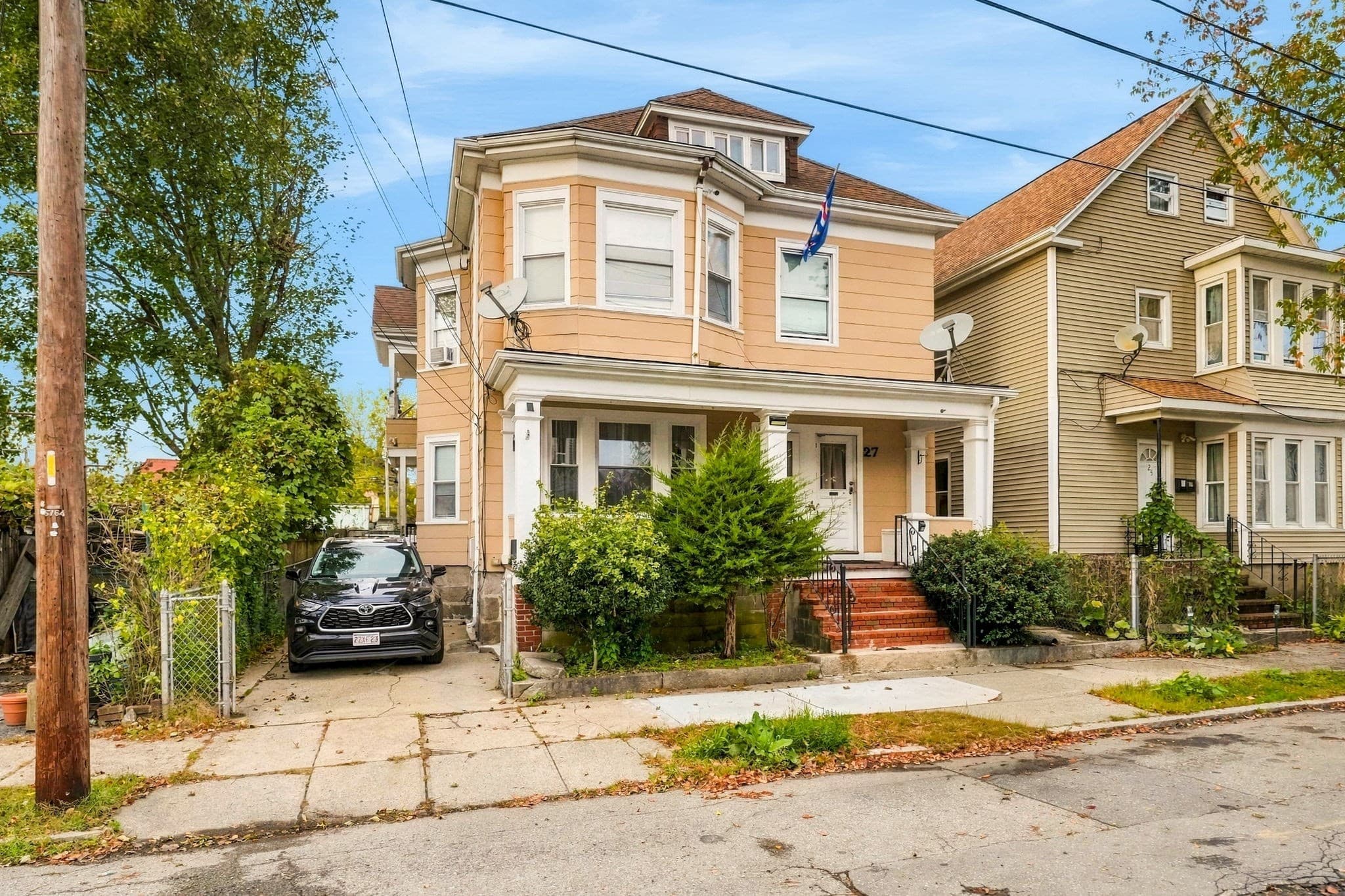 27-29 Willow St, New Bedford MA 02740