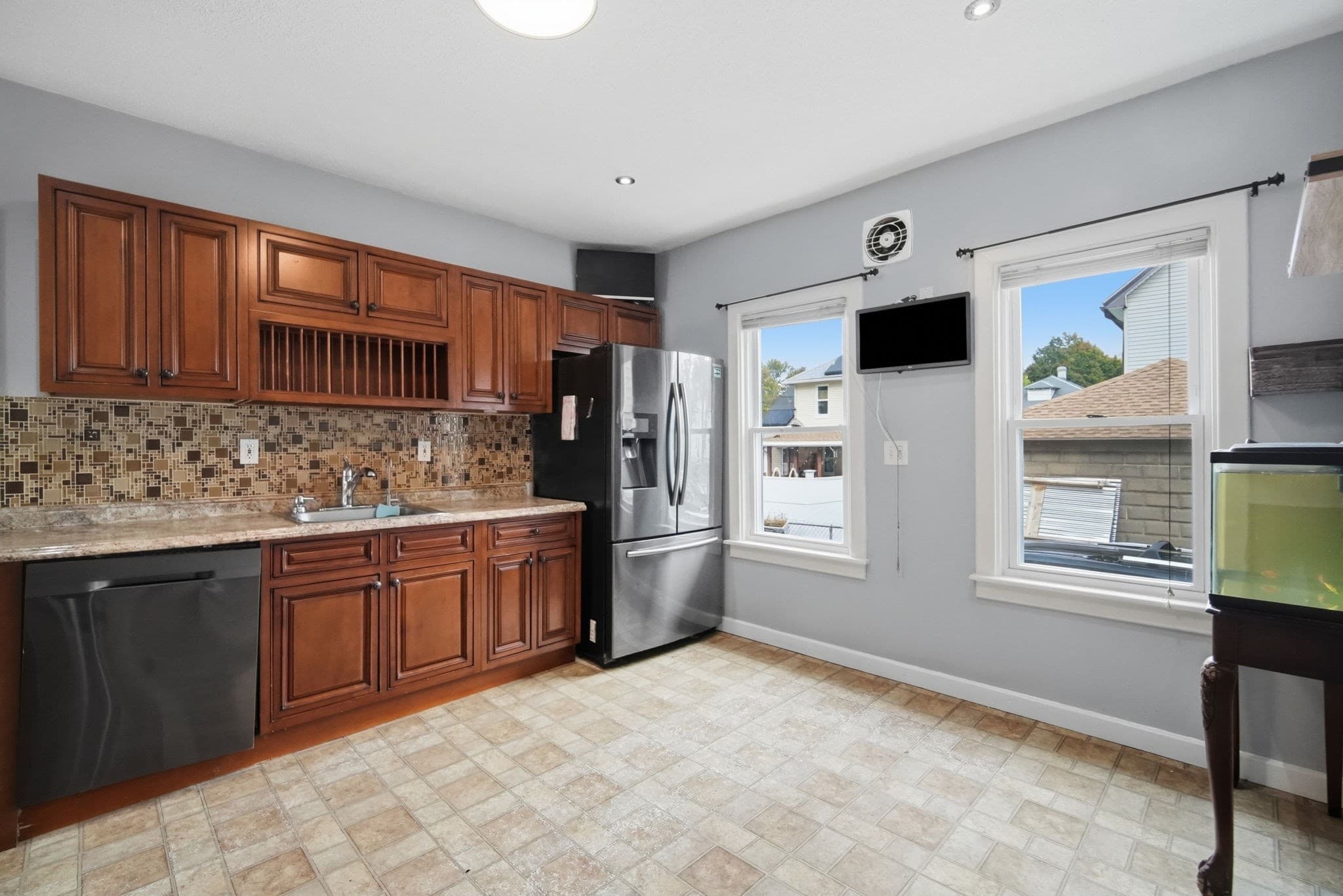 Single Family Residence at 98 Bristol Street, Springfield MA 01109, photo 23 of 34