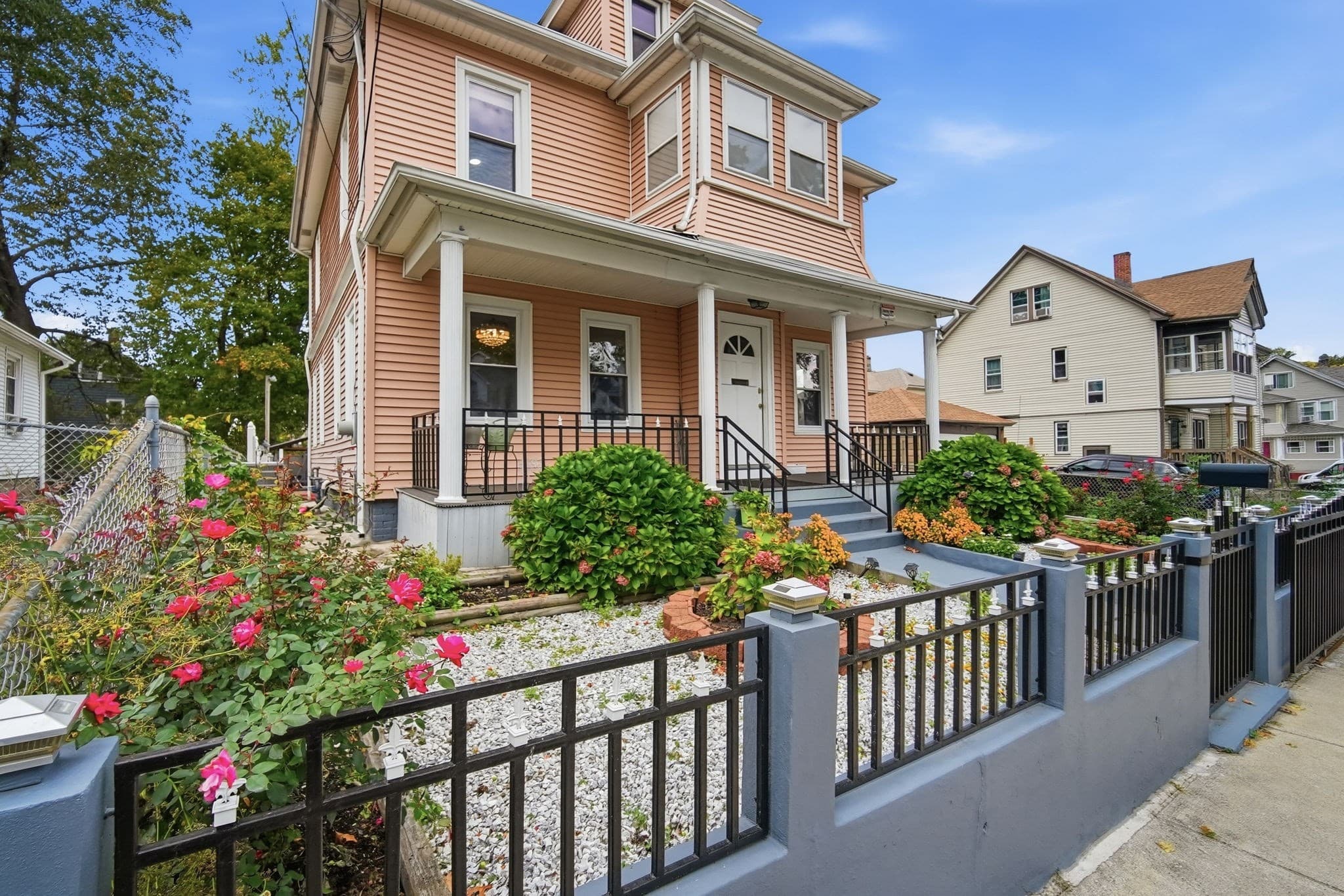 Single Family Residence at 98 Bristol Street, Springfield MA 01109, photo 3 of 34