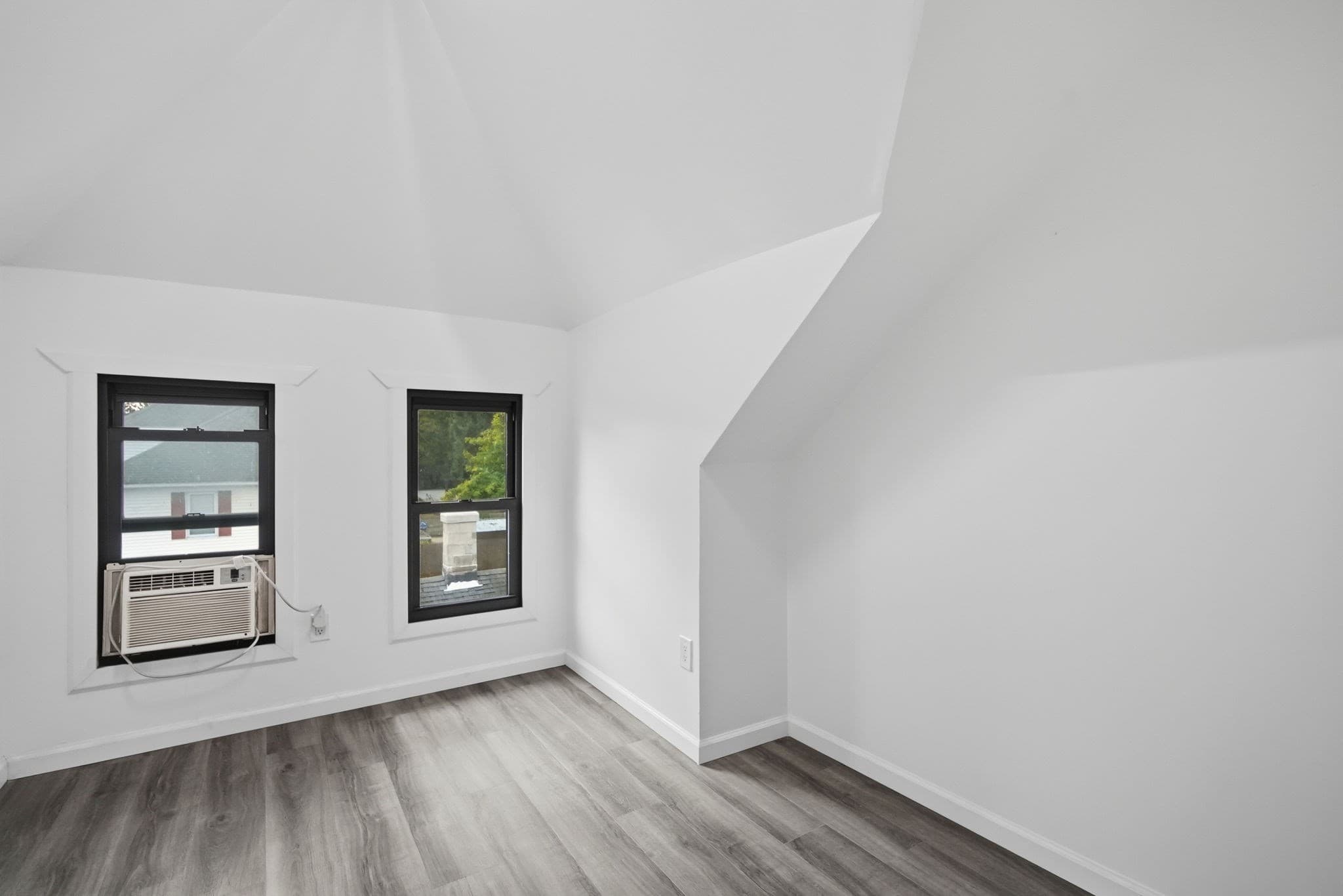 Single Family Residence at 98 Bristol Street, Springfield MA 01109, photo 29 of 34