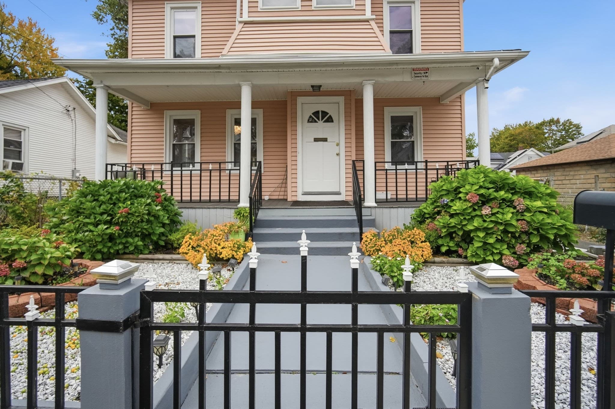 Single Family Residence at 98 Bristol Street, Springfield MA 01109, photo 4 of 34