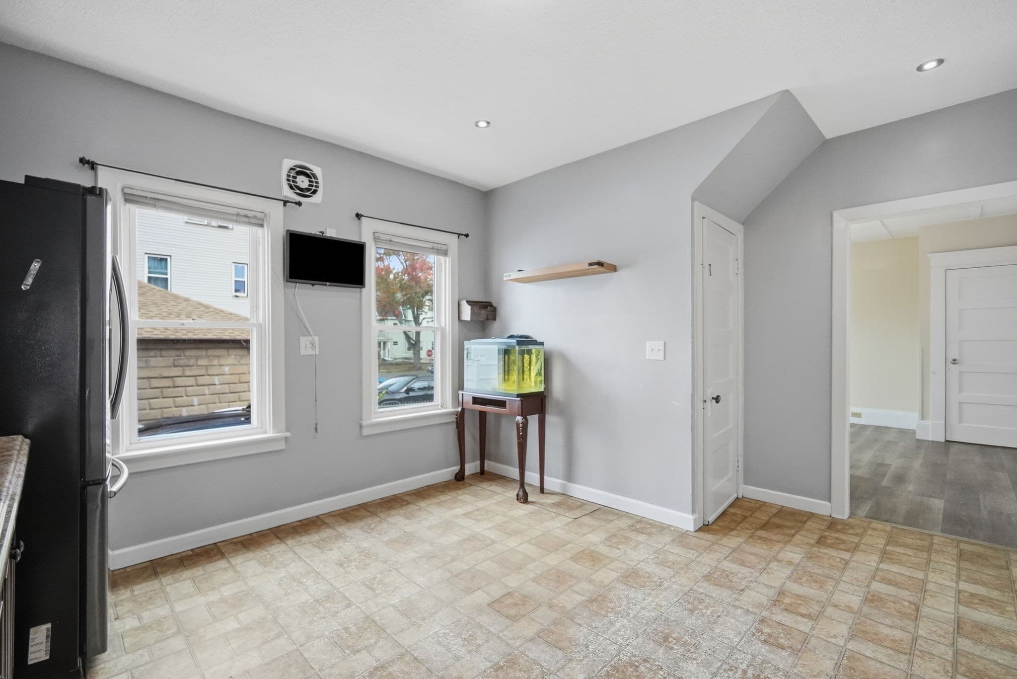 Single Family Residence at 98 Bristol Street, Springfield MA 01109, photo 25 of 34