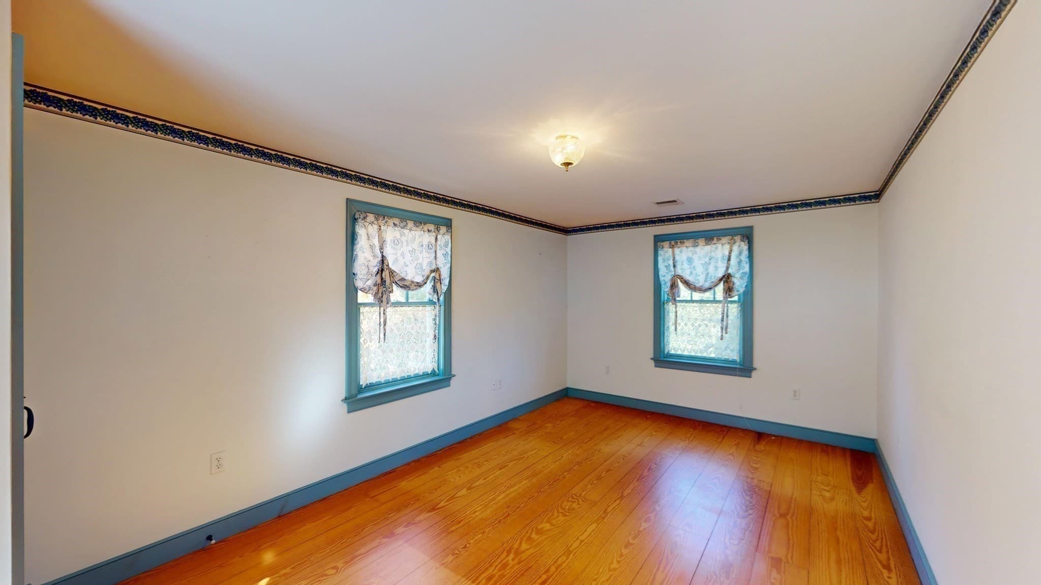 Single Family Residence at 10 Mansfield Ave, Norton MA 02766, photo 18 of 33