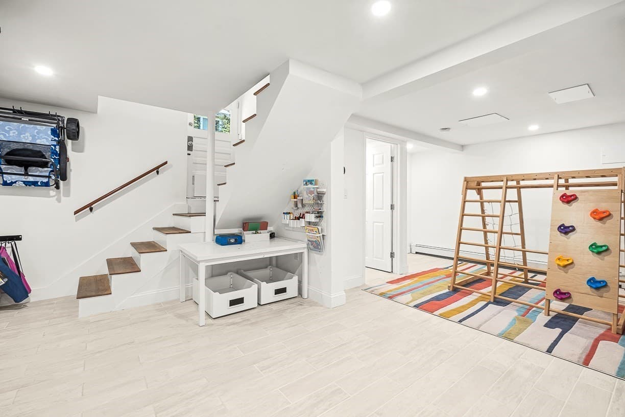 Single Family Residence at 43 Prospect Street, Melrose MA 02176, photo 25 of 42
