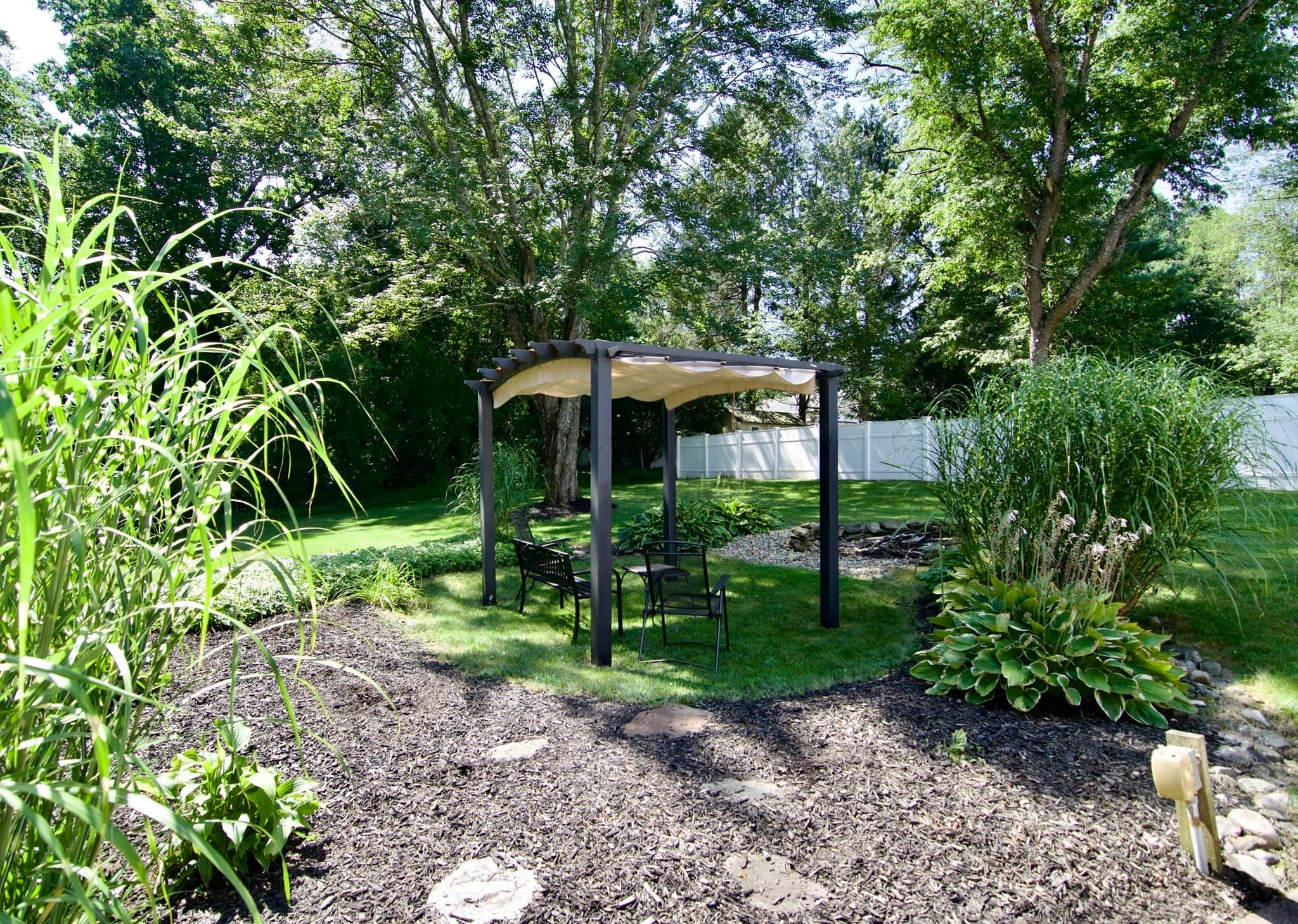 Single Family Residence at 116 Warwick Dr, Ludlow MA 01056, photo 6 of 41