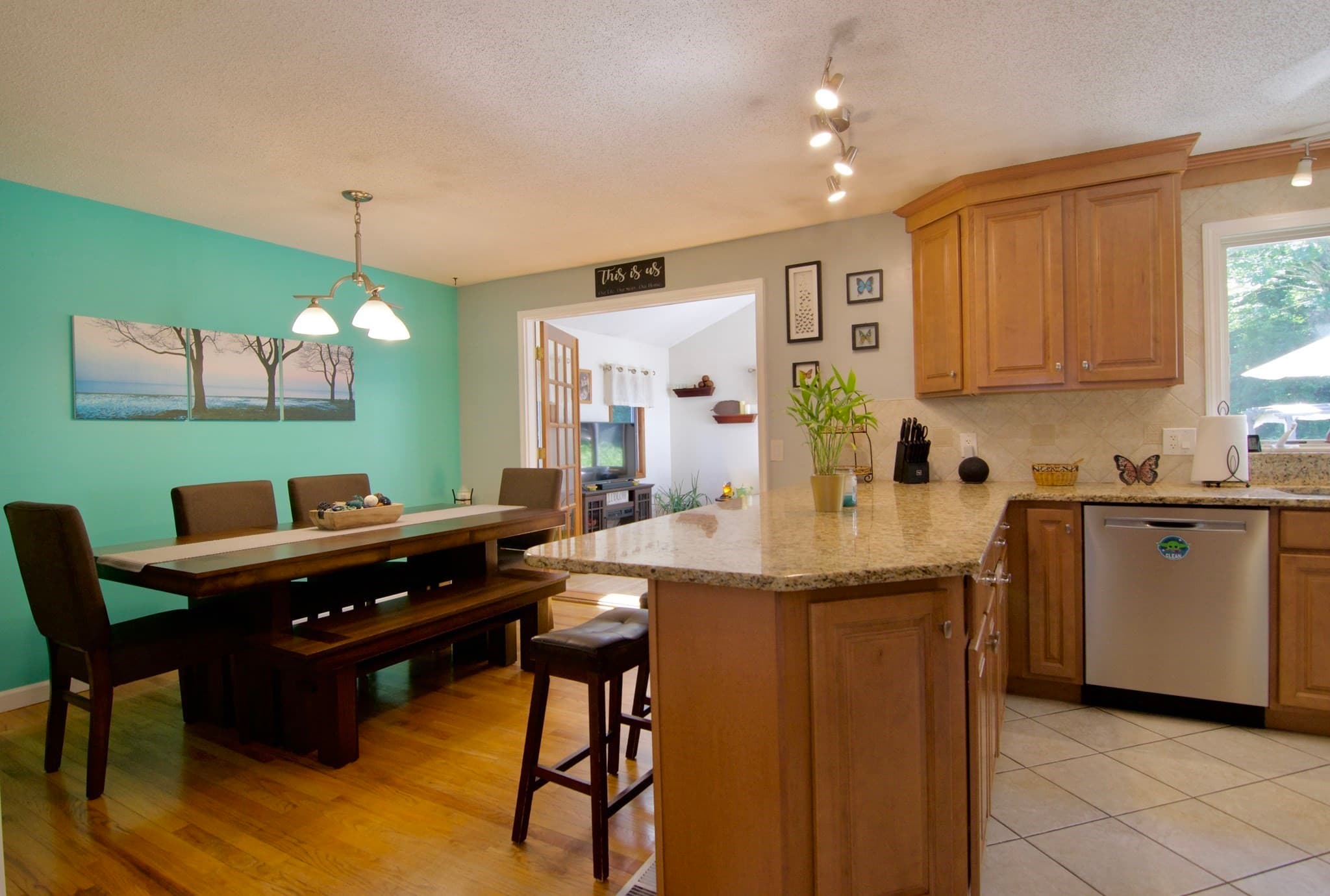 Single Family Residence at 116 Warwick Dr, Ludlow MA 01056, photo 13 of 41