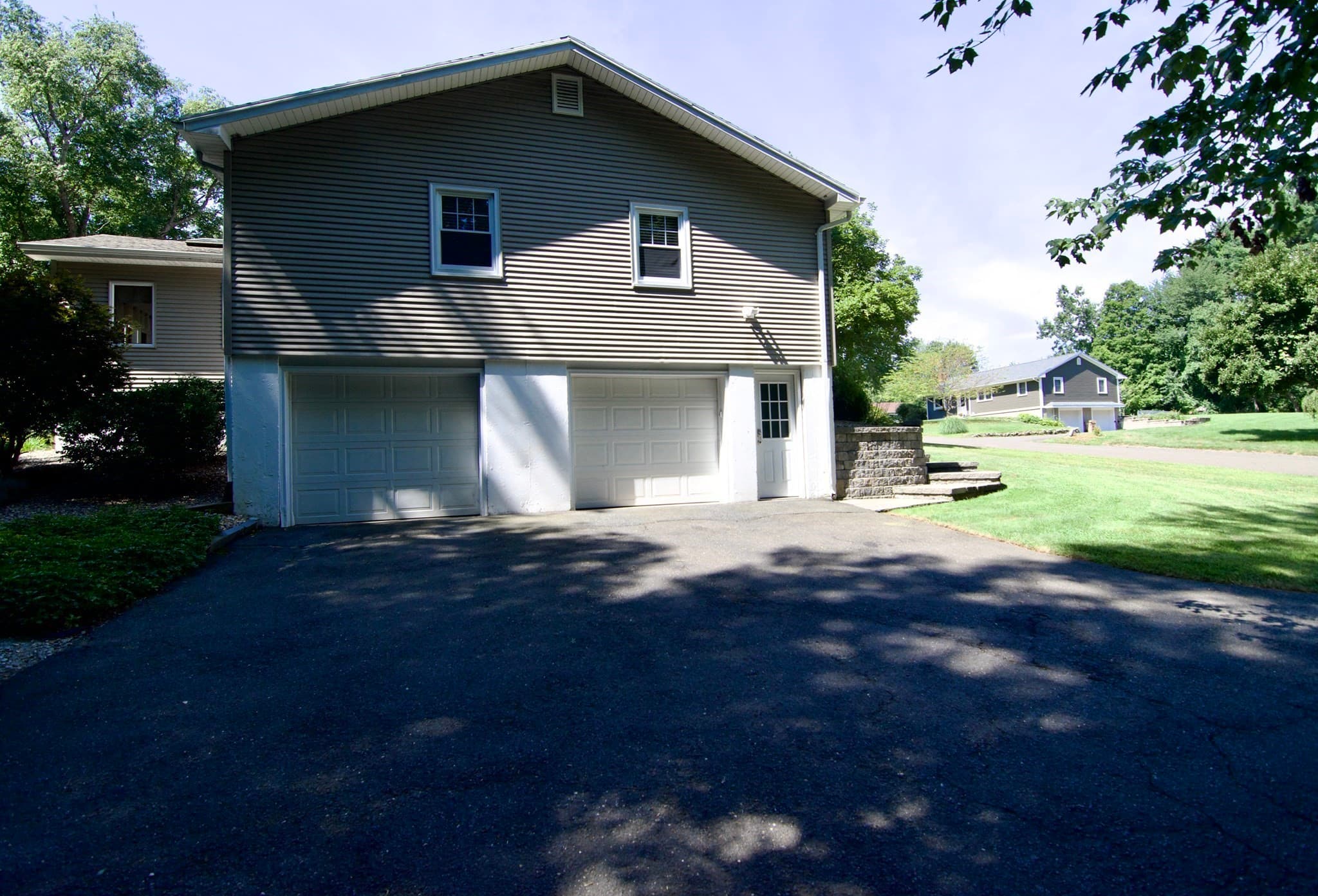 Single Family Residence at 116 Warwick Dr, Ludlow MA 01056, photo 3 of 41