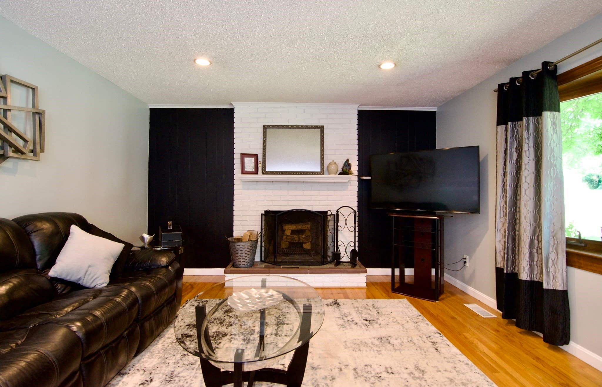 Single Family Residence at 116 Warwick Dr, Ludlow MA 01056, photo 10 of 41