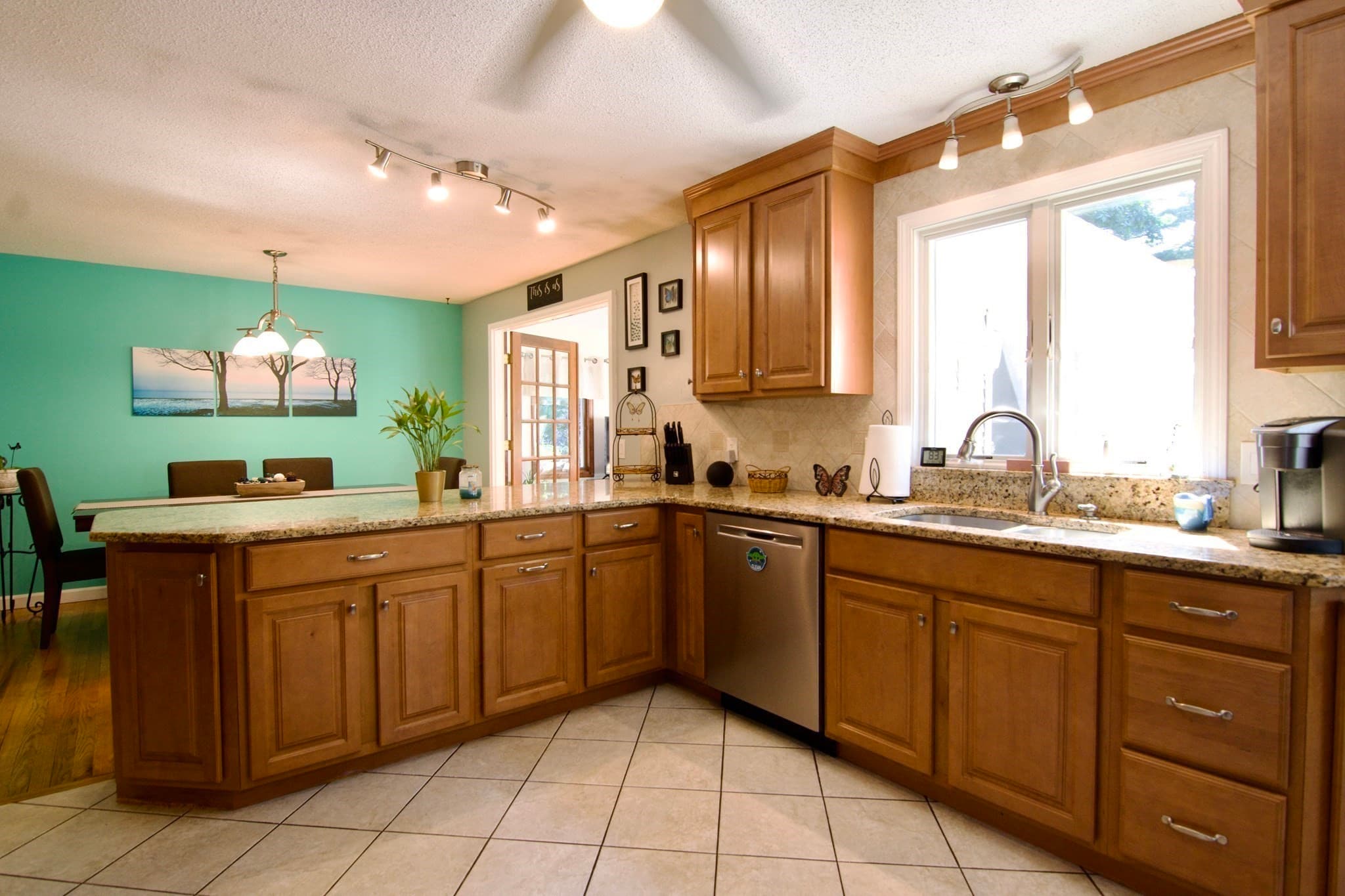 Single Family Residence at 116 Warwick Dr, Ludlow MA 01056, photo 19 of 41