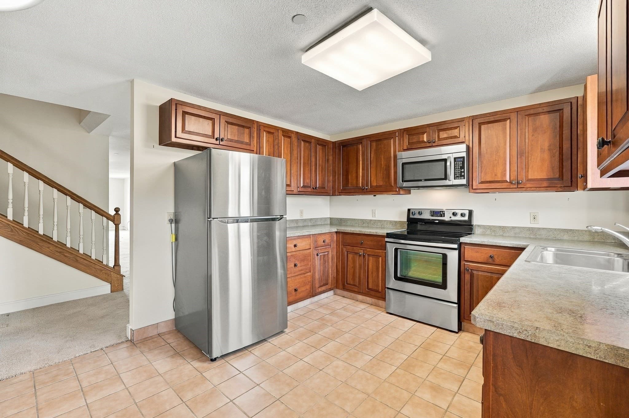 Condominium at 65 Lake Avenue # 502, Worcester MA 01604, photo 9 of 31
