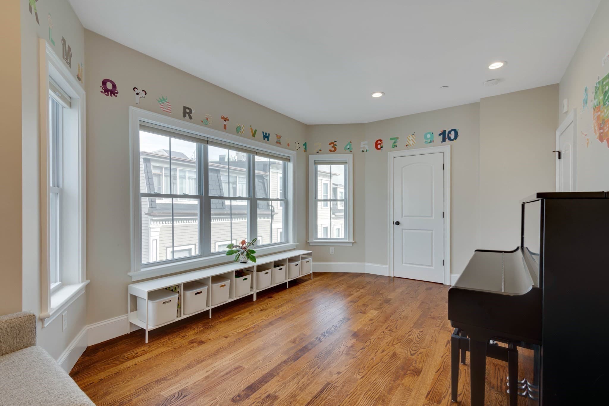 Condominium at 271 Gold St # 2, Boston MA 02127, photo 17 of 40