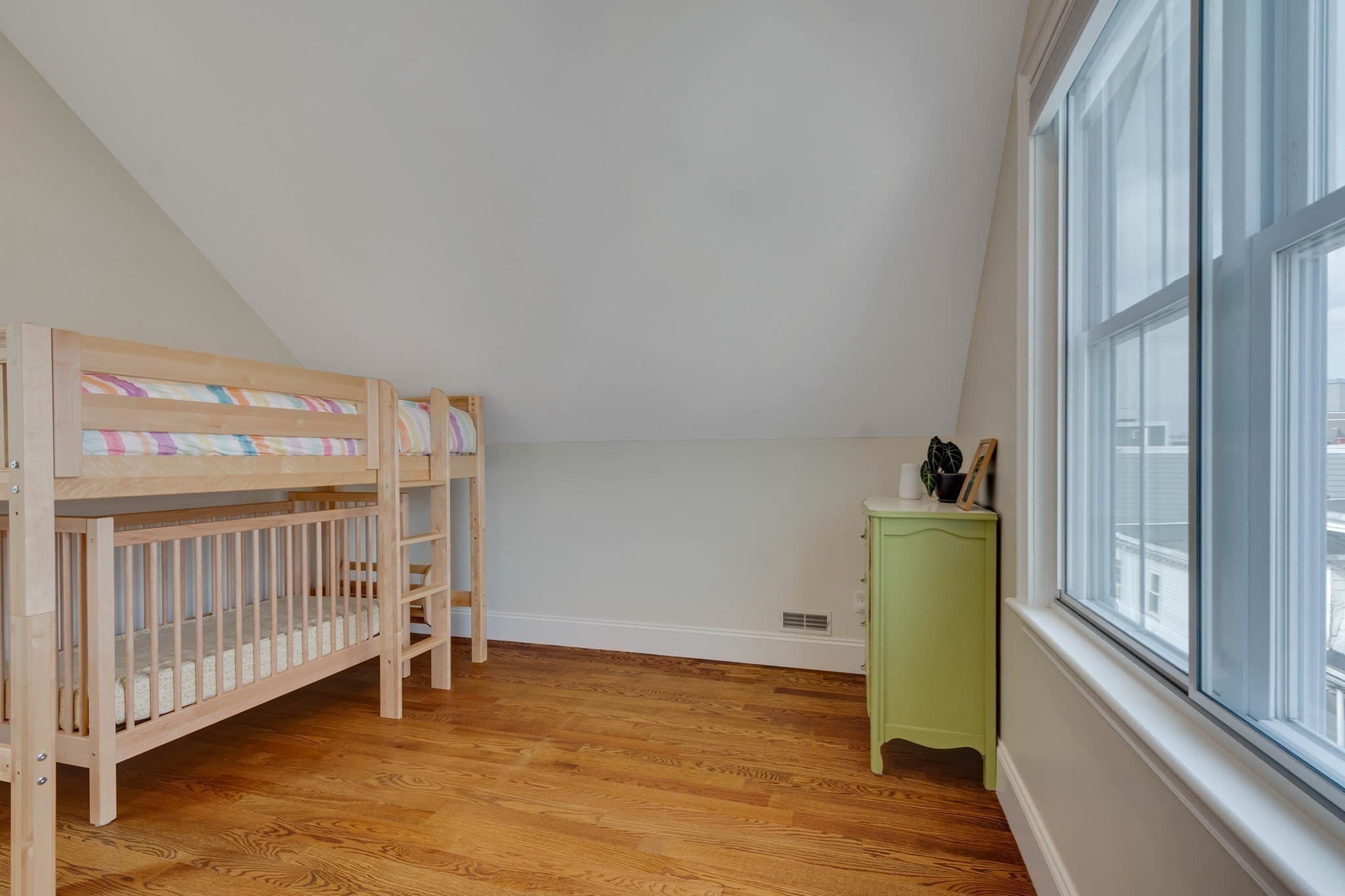 Condominium at 271 Gold St # 2, Boston MA 02127, photo 33 of 40